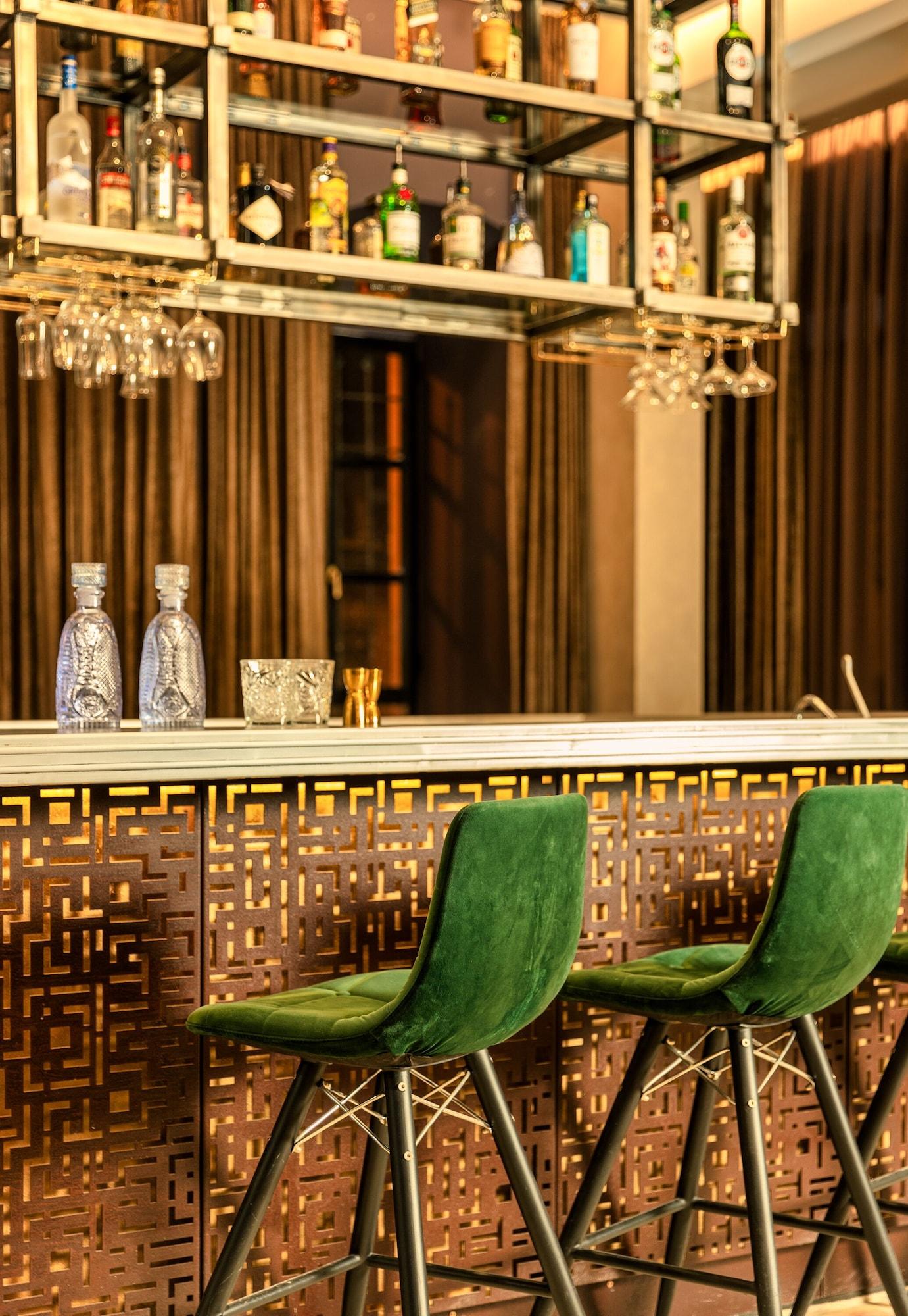 Bar/Salón Brown JLM Mamilla