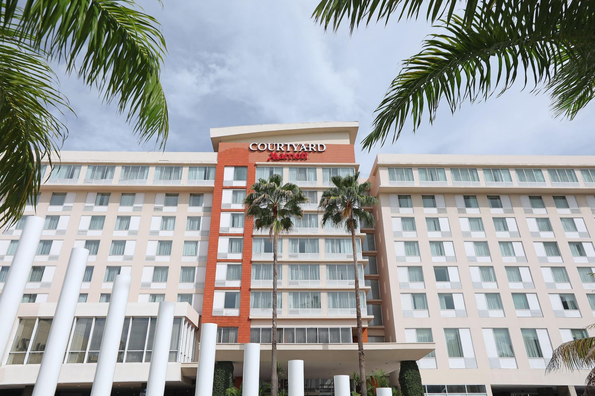 Vista Exterior Courtyard by Marriott Panama Multiplaza Mall