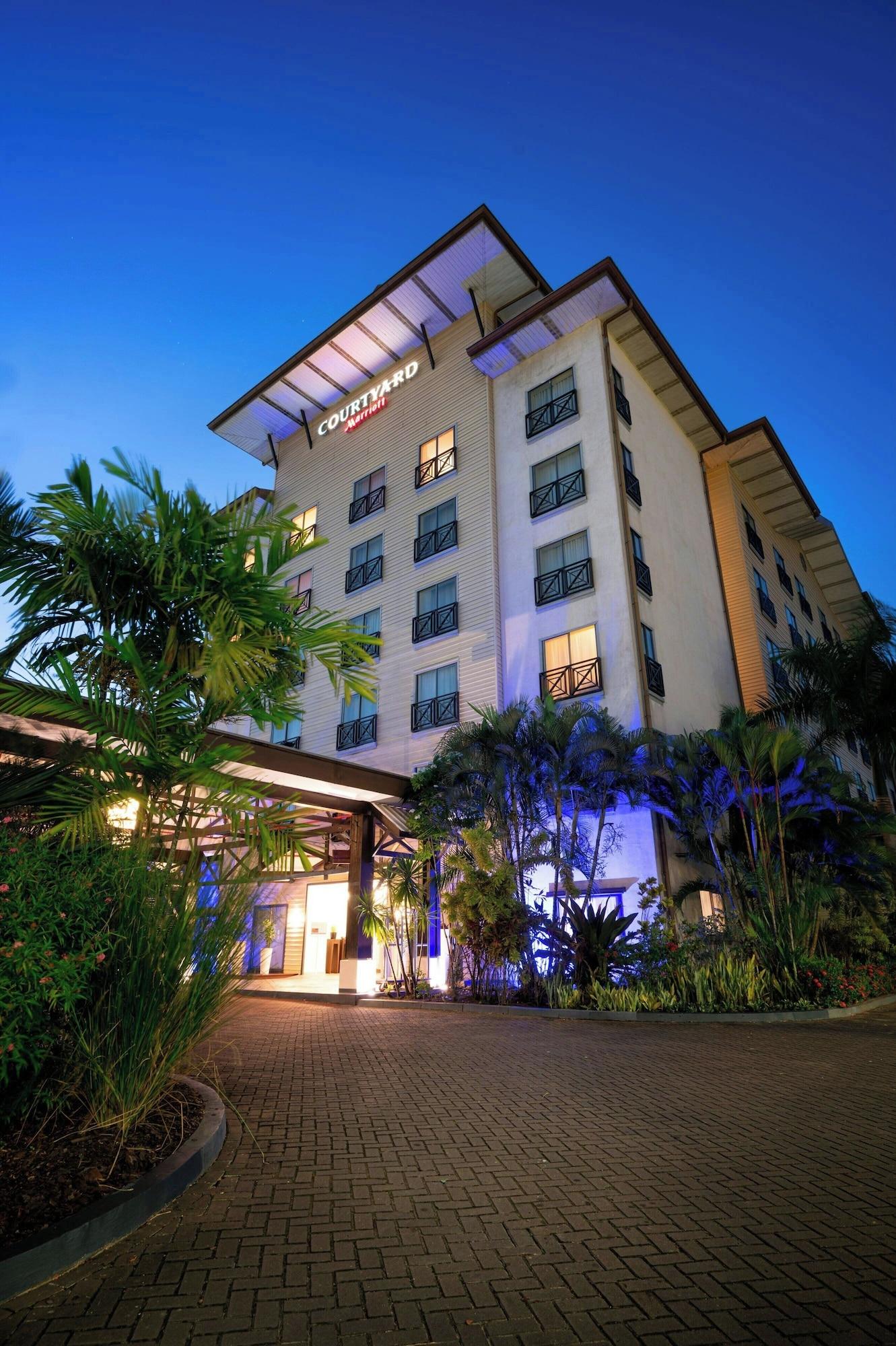 Vista Exterior Courtyard by Marriott Paramaribo