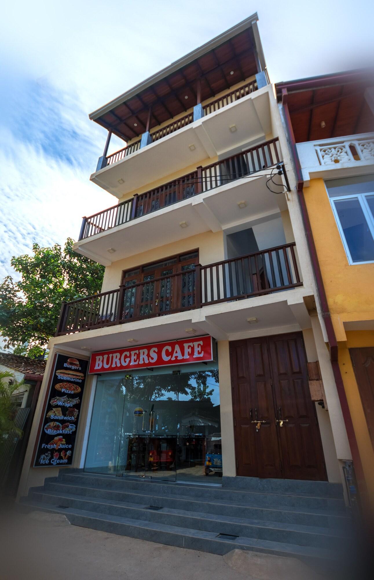 Vista Lobby The Waves