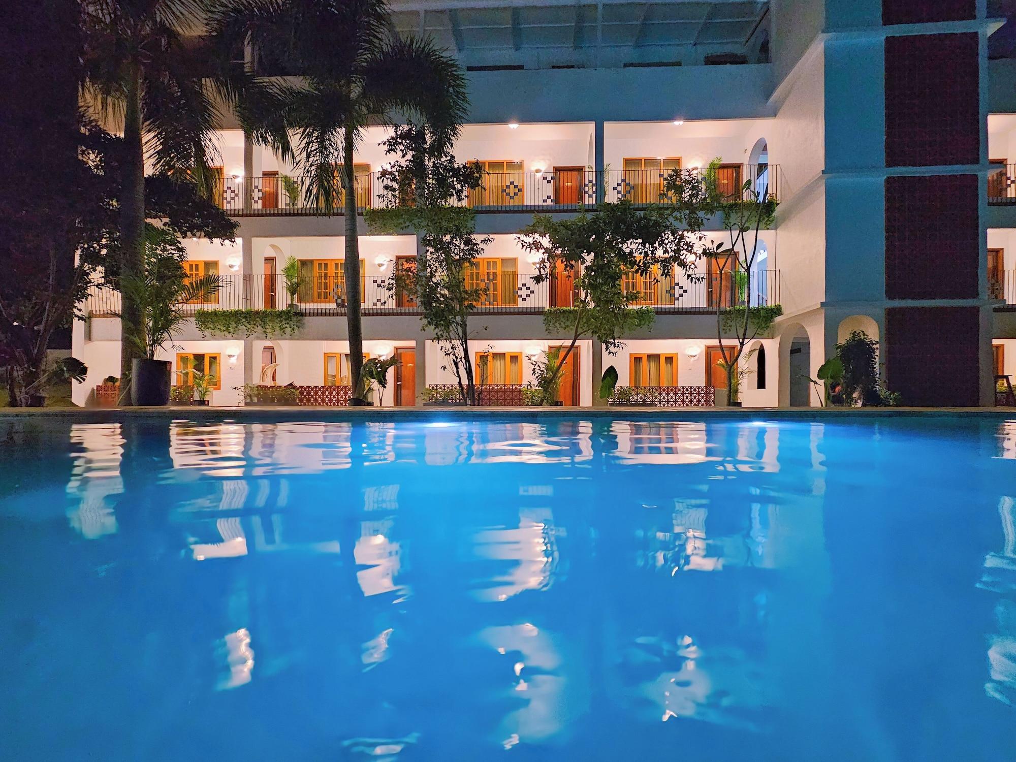 Vista Exterior Madras Chronicle Bay Resort & Spa