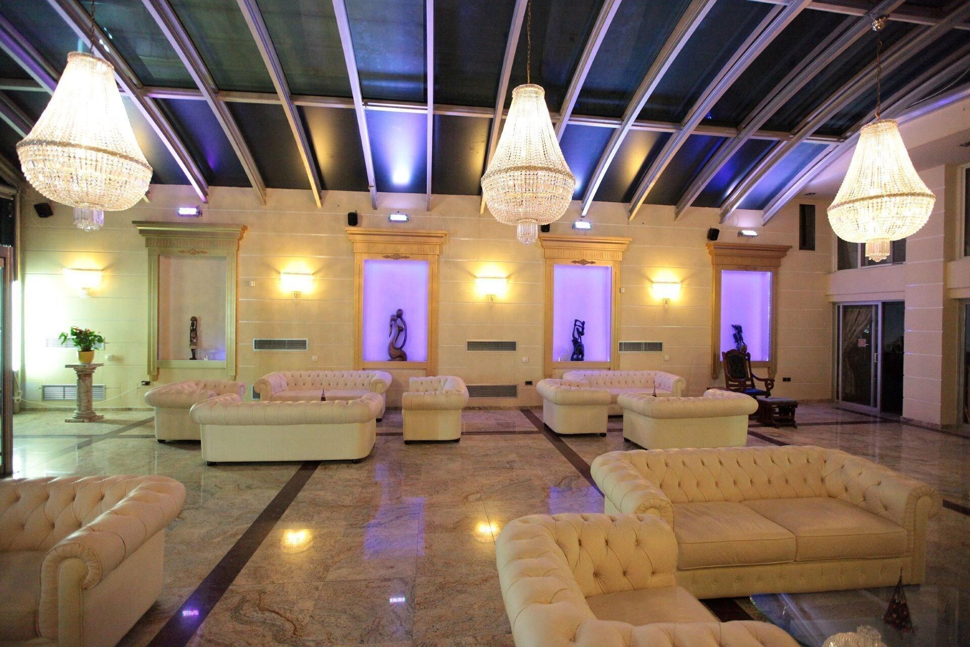 Vista Lobby Astoria Hotel