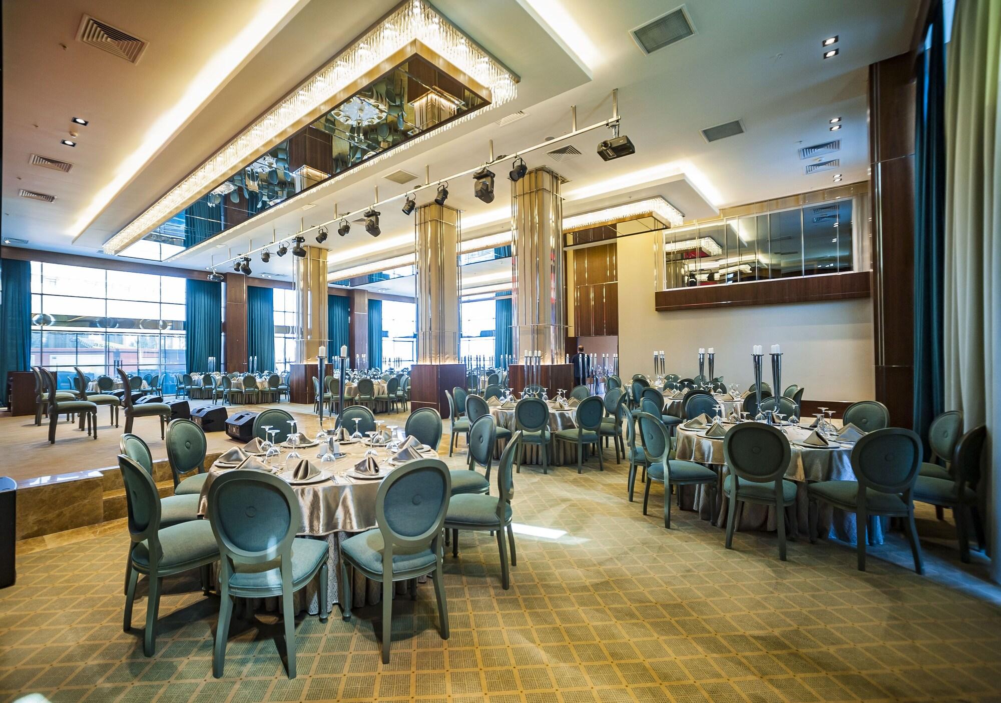 Salón de Baile TZOB Otel