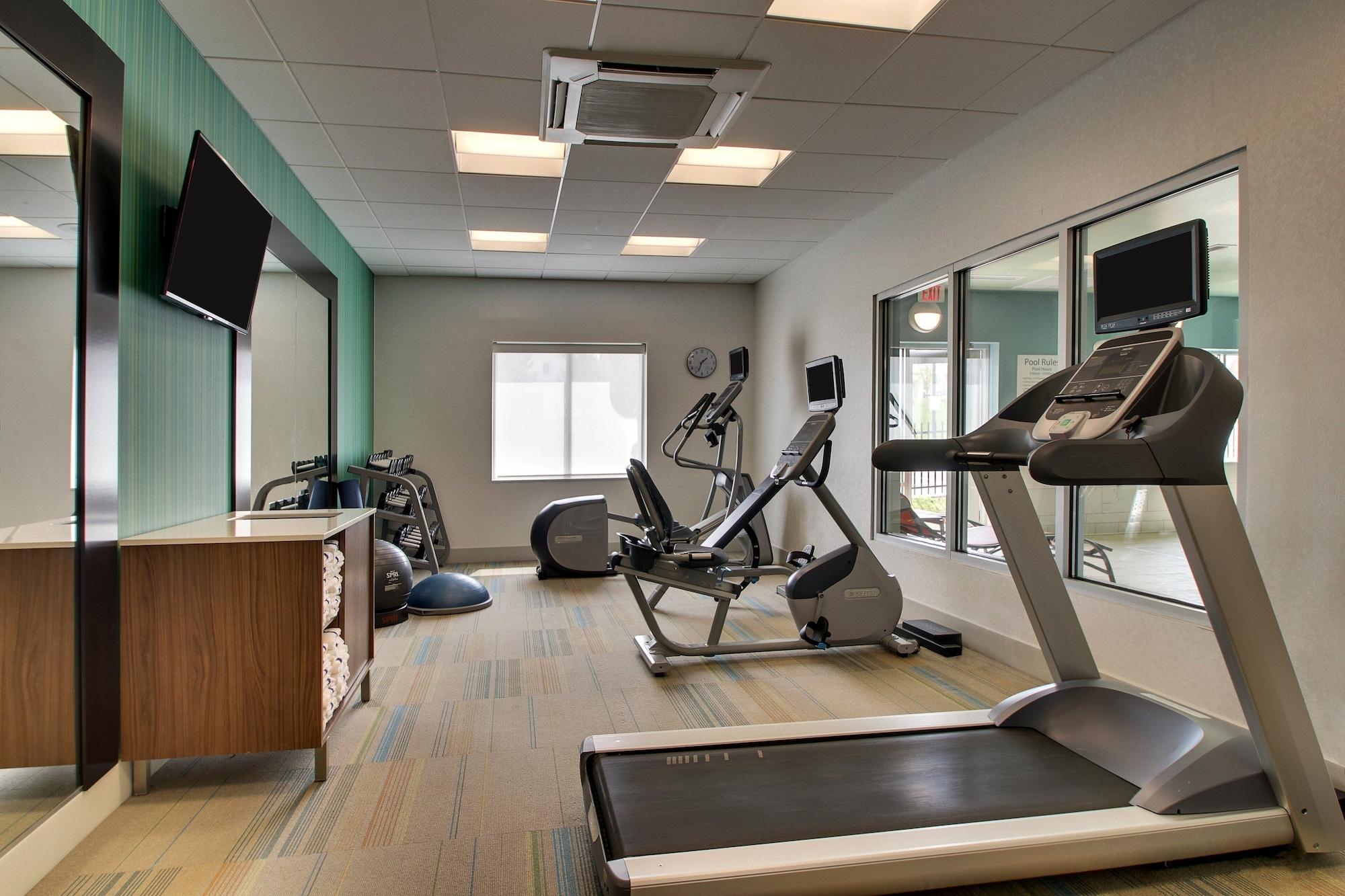 Gimnasio Holiday Inn Express & Suites Lancaster East - Strasburg by IHG