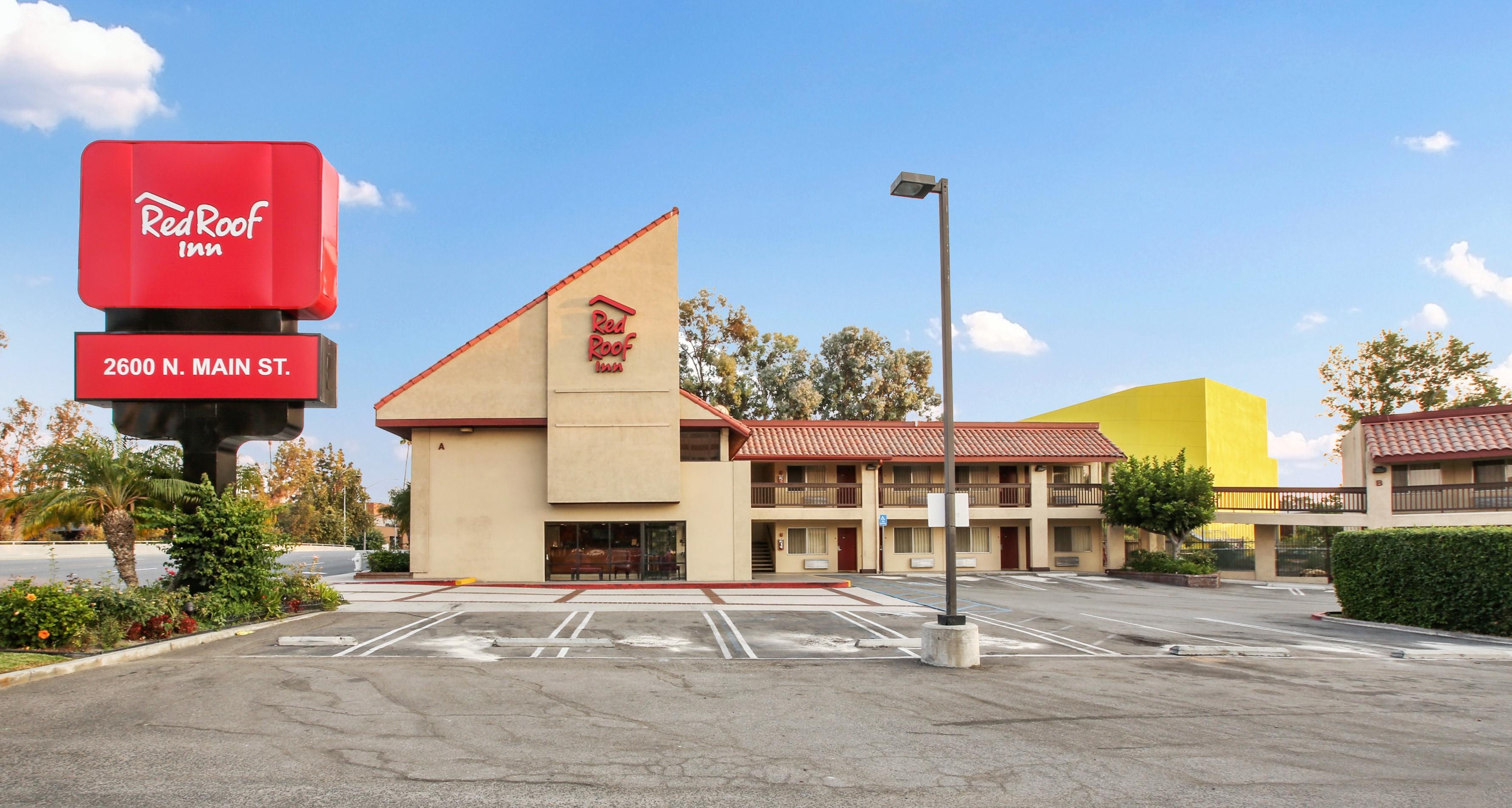 Vista Exterior Red Roof Inn Santa Ana