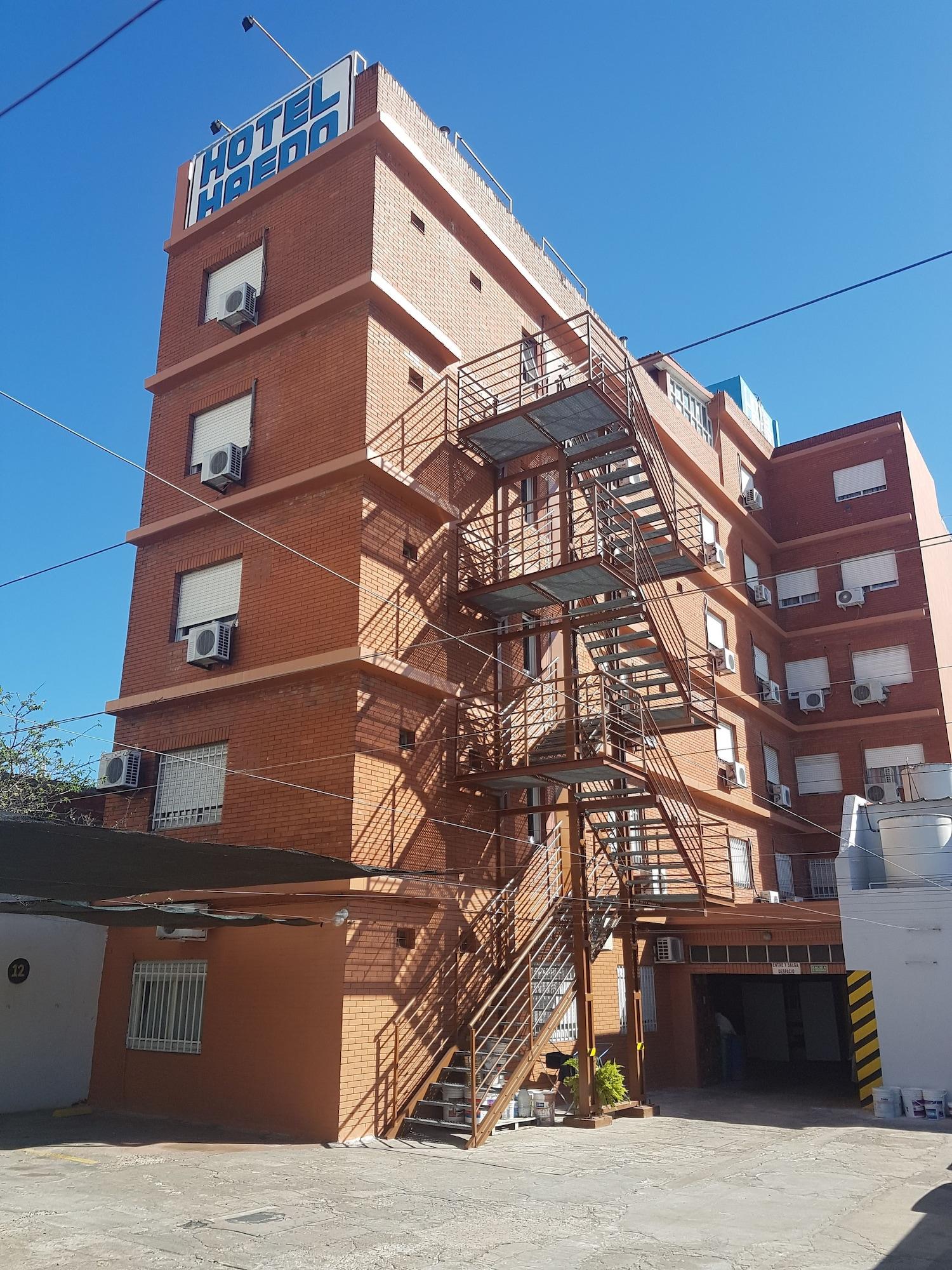 Vista Exterior Hotel Haedo