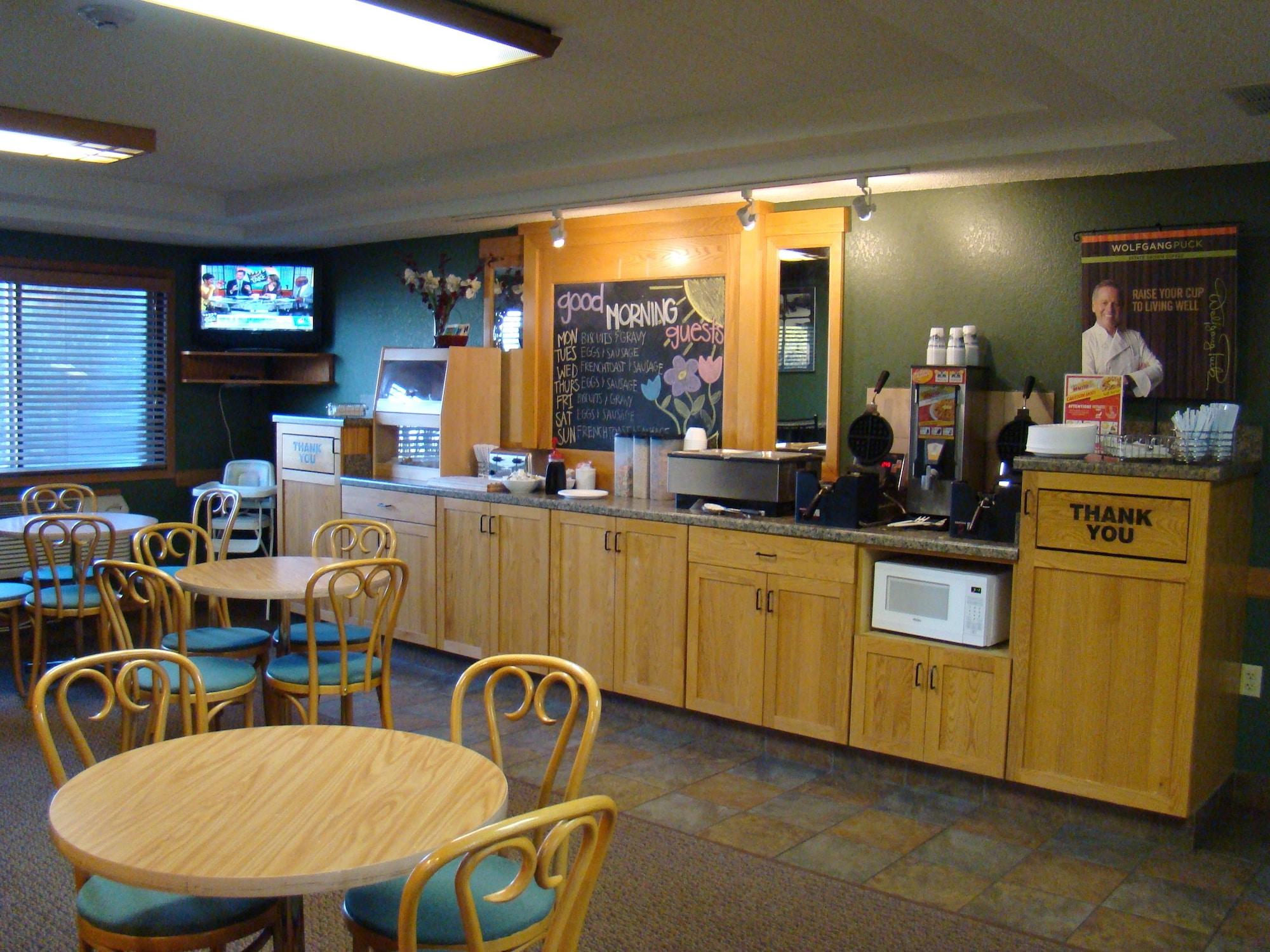 Restaurant Boarders Inn & Suites by Cobblestone Hotels - Faribault