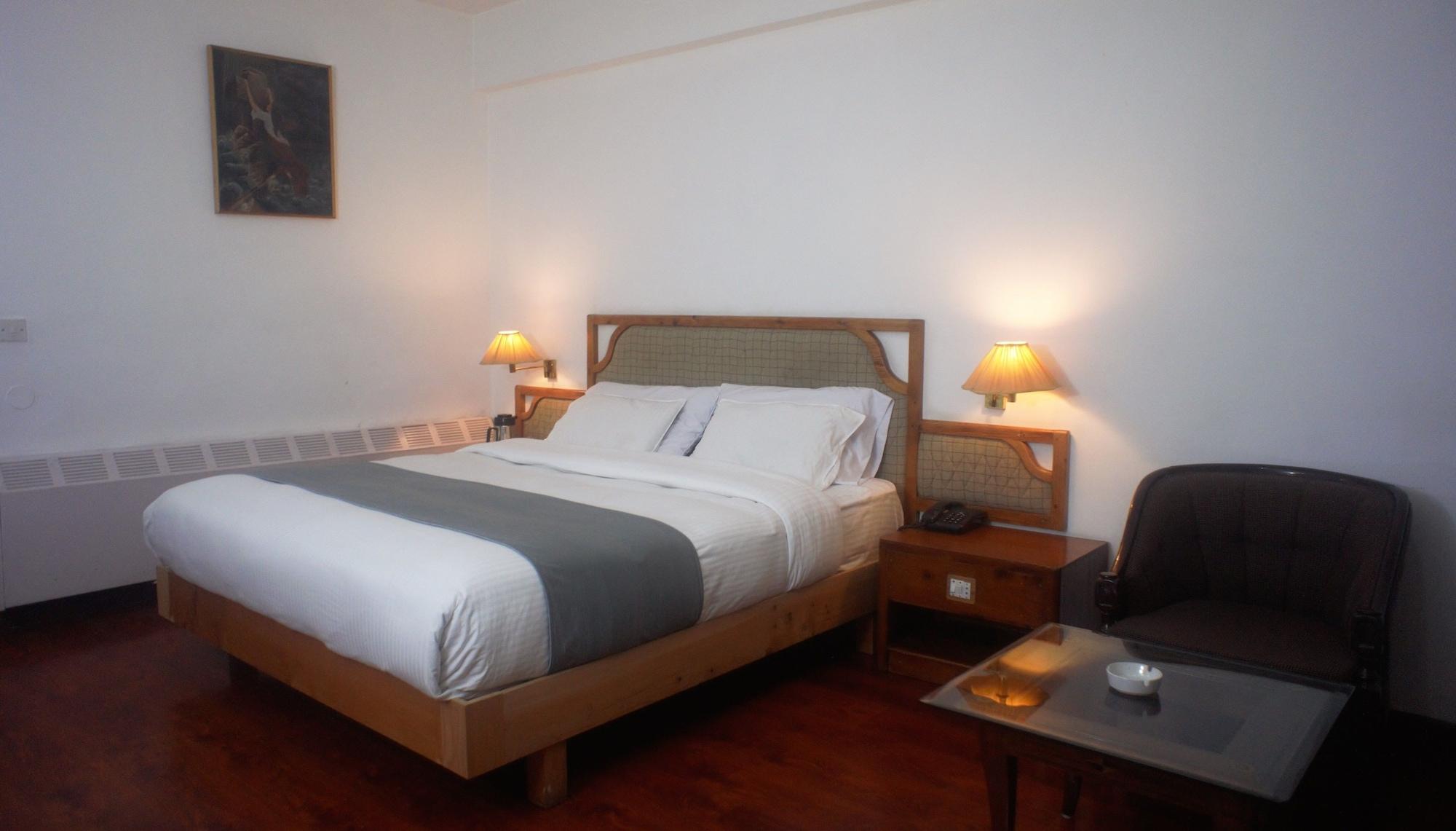 Varios Banon Resorts