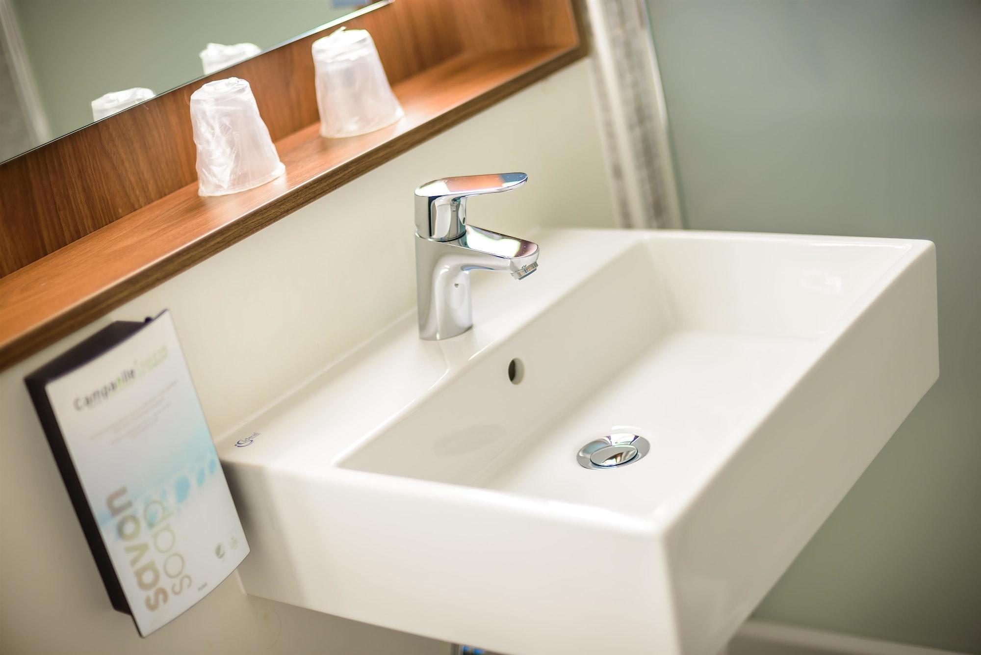 Set de Habitación Hôtel Campanile Toulouse Nord - Sesquières