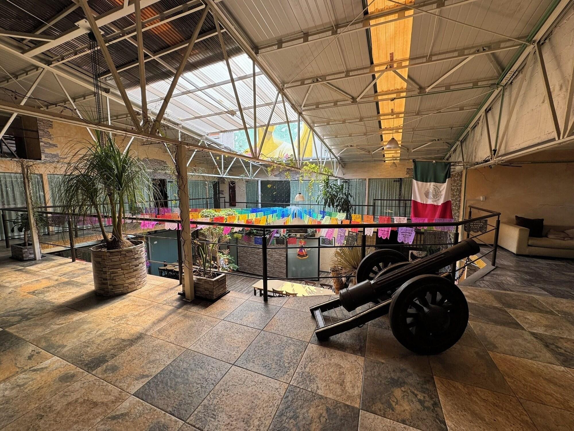 Varios Downtown Treasure Place