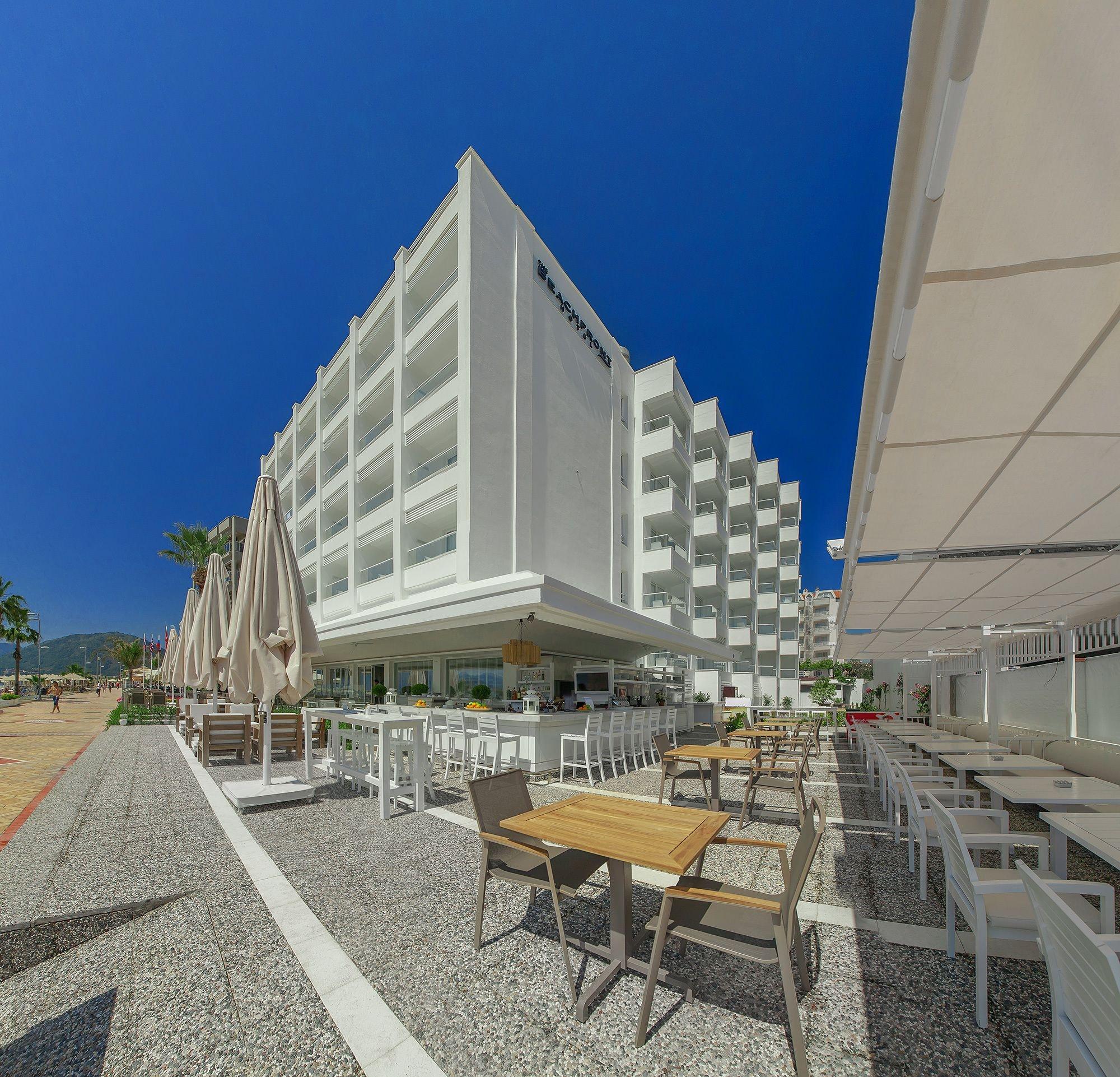 Vista Exterior The Beachfront Hotel Adult Only 16 Plus