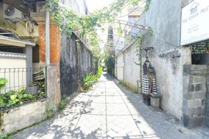 Alojamiento - The Legian Mas Beach Inn By Zuzu