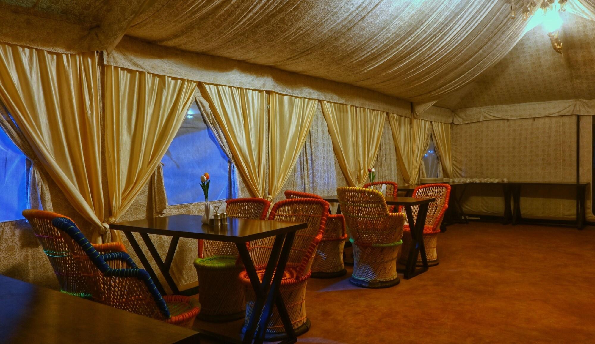 Restaurant Bundeli Camps and Resorts, Panna