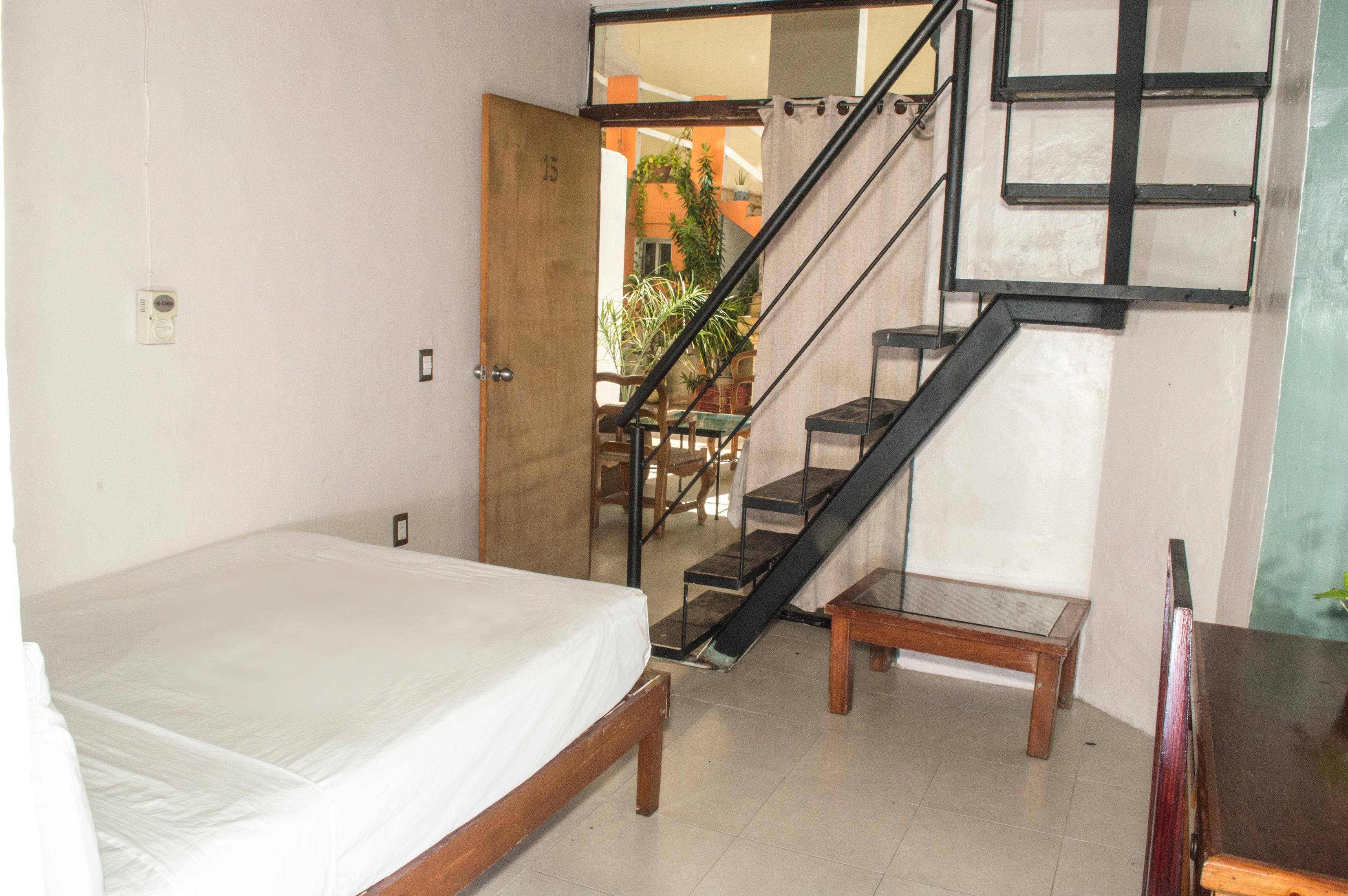 Vista Exterior Hostal Zocalo