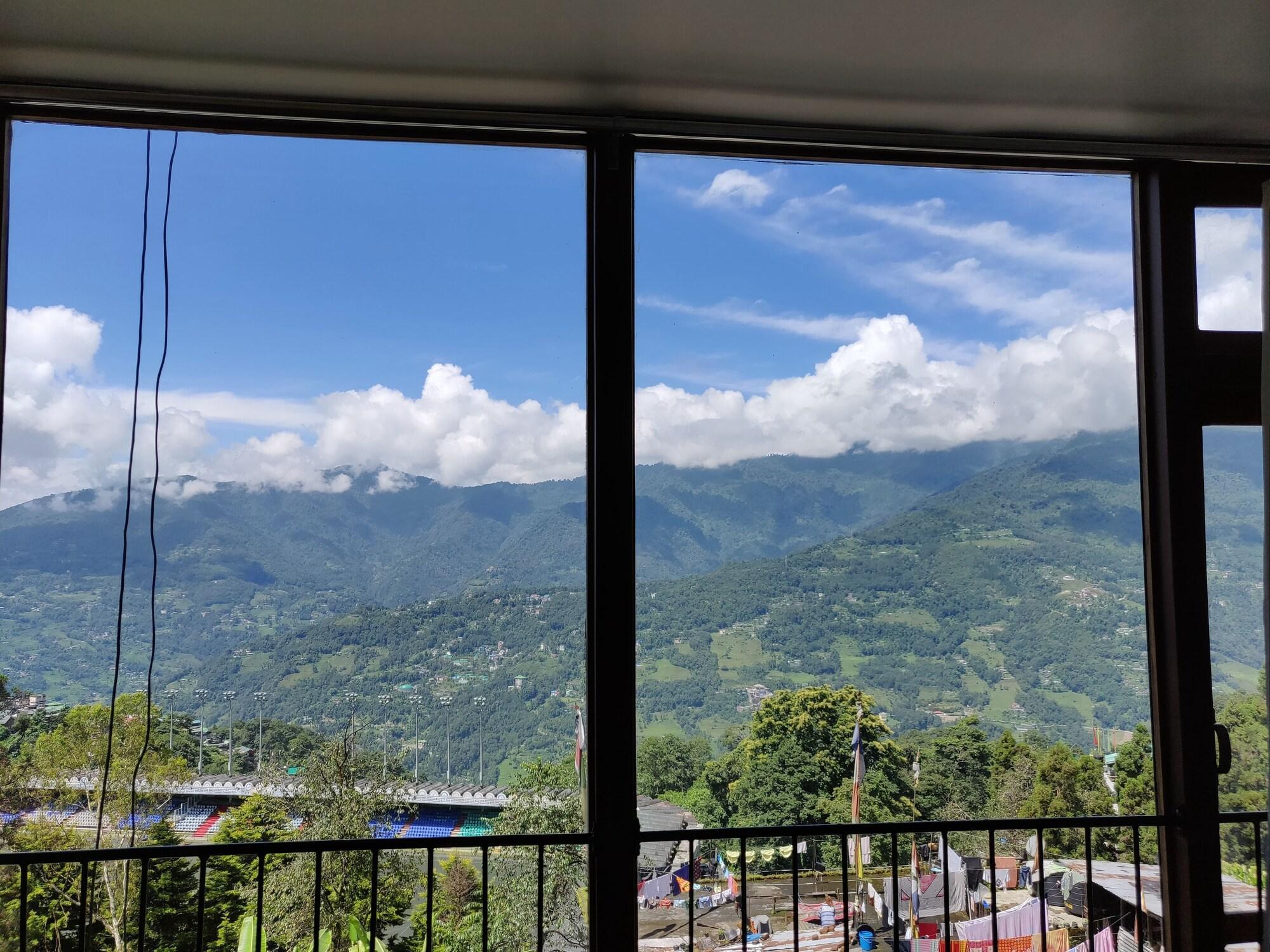 Varios Hotel Ninamma