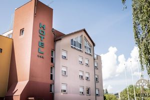 Alojamiento - Adonis Gapotel