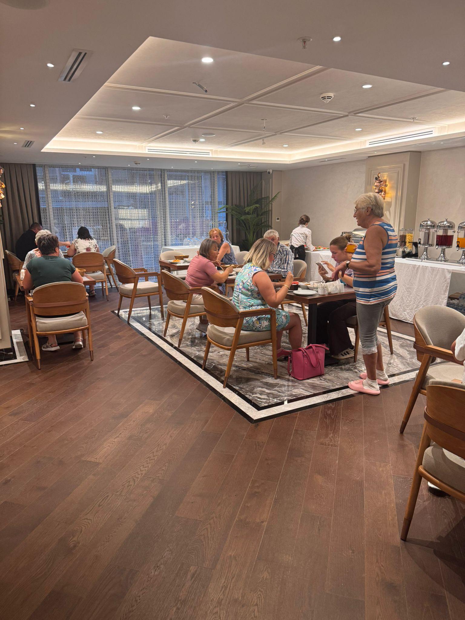 Restaurant Grand Hilarium Hotel