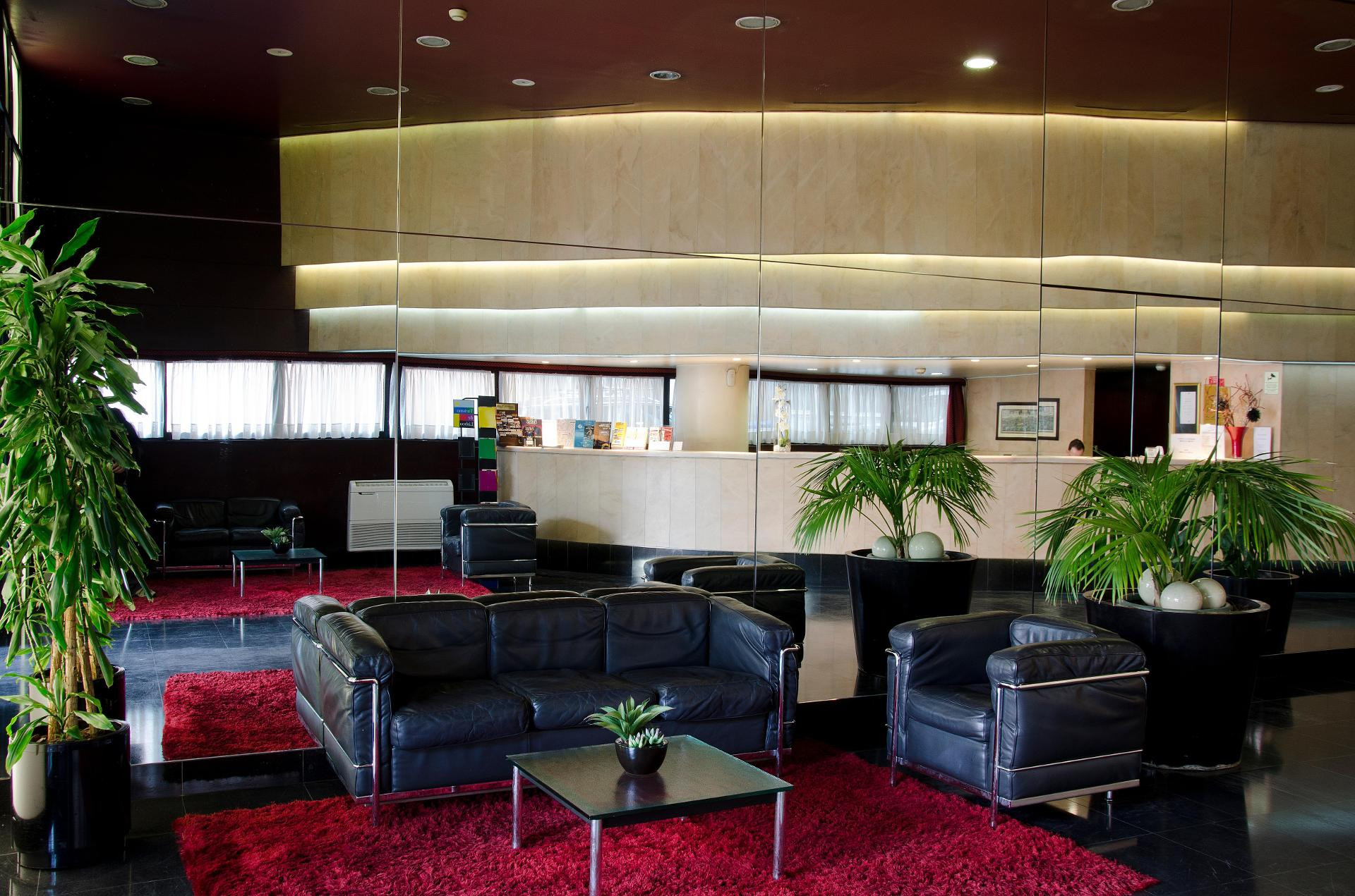 Vista Lobby VIP Executive Eden Aparthotel