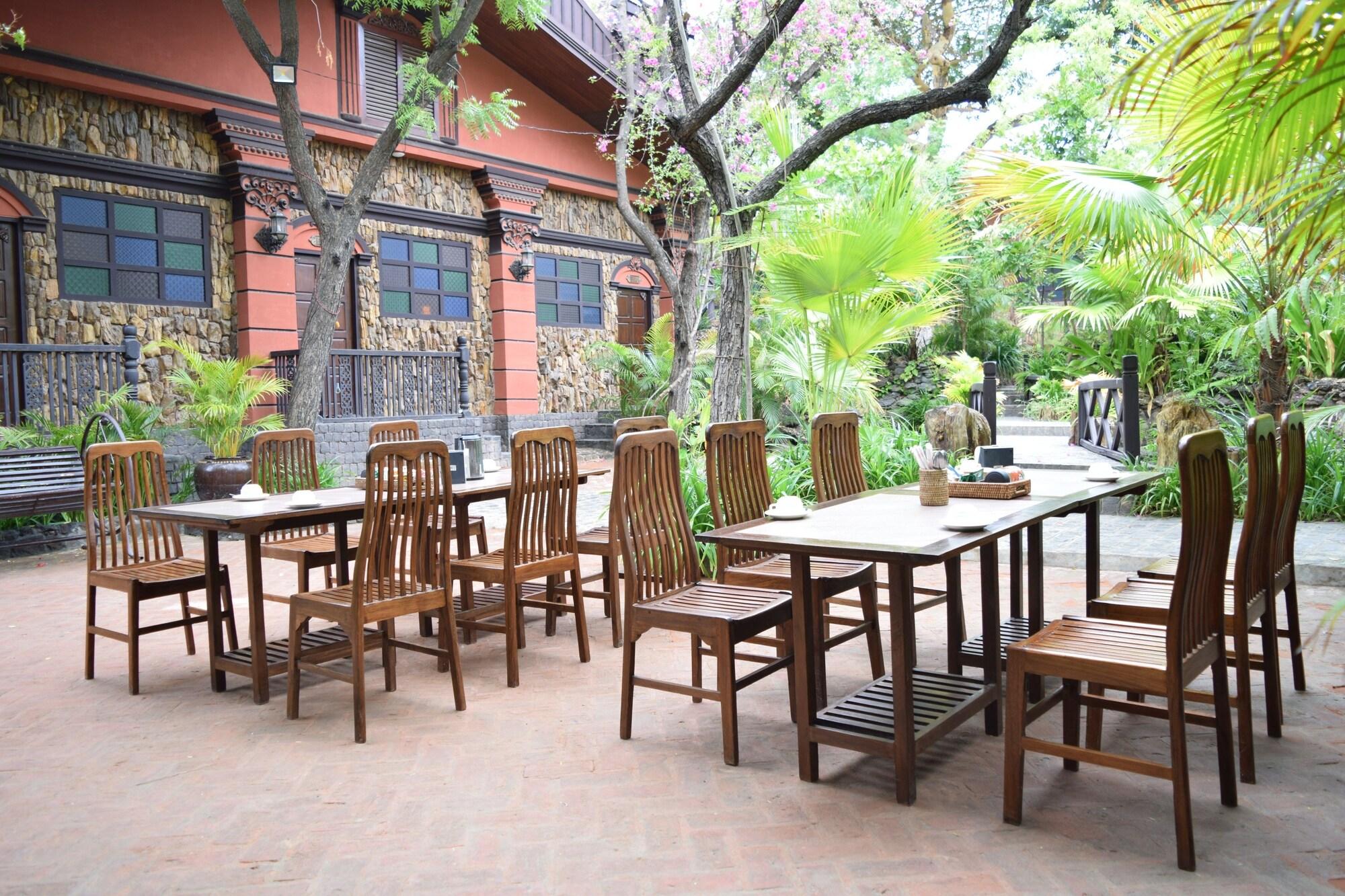 Restaurant Bagan Central Hotel