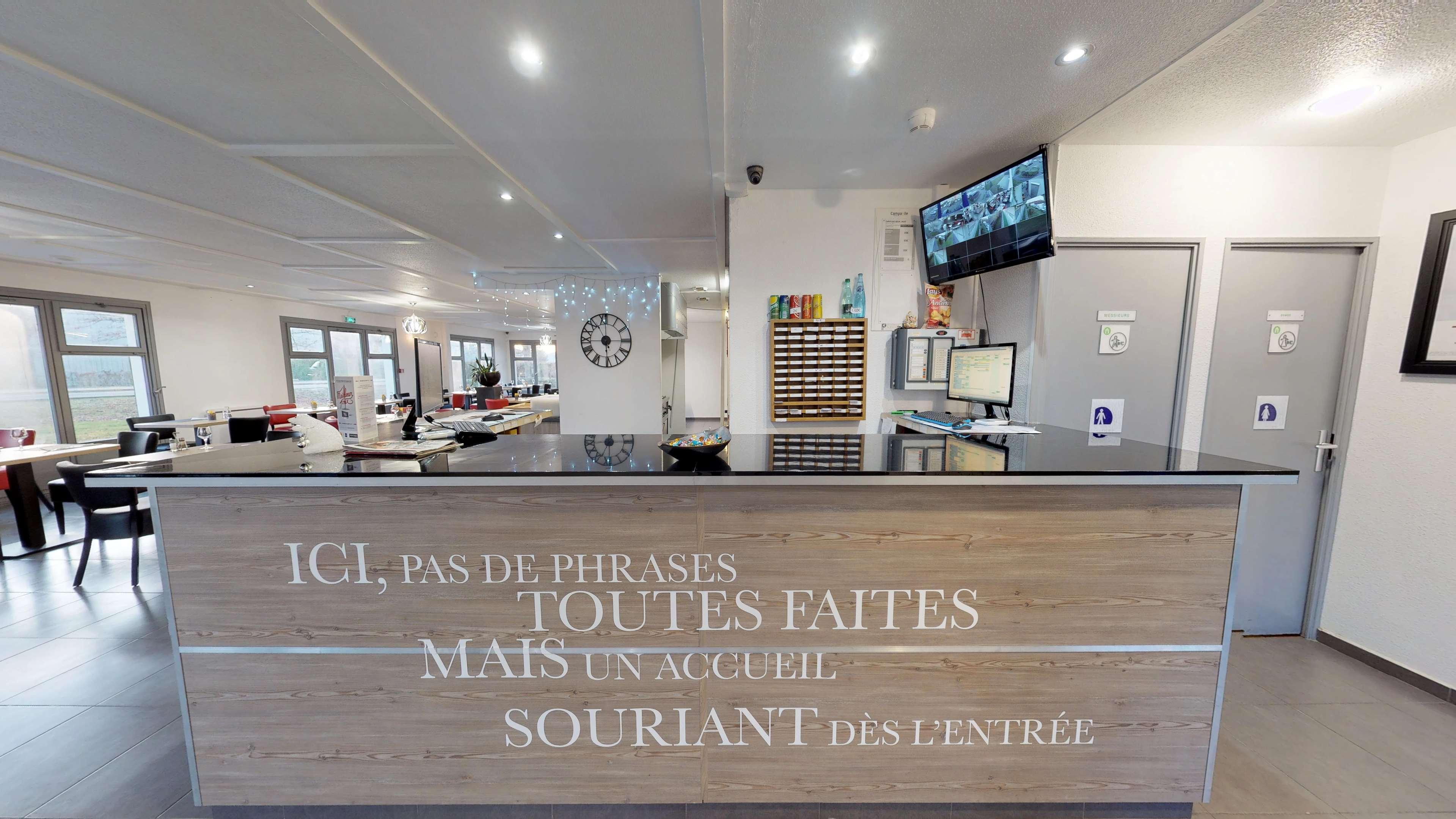 Vista Lobby Kyriad Fontenay Tresigny