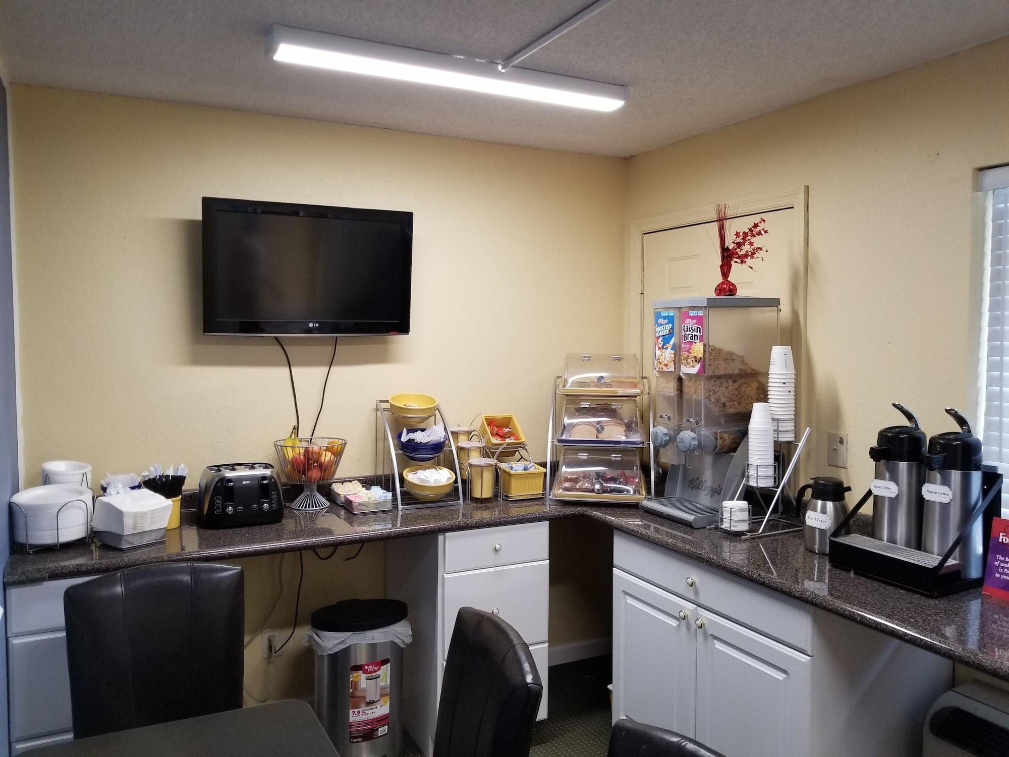 Restaurant Days Inn by Wyndham Camilla
