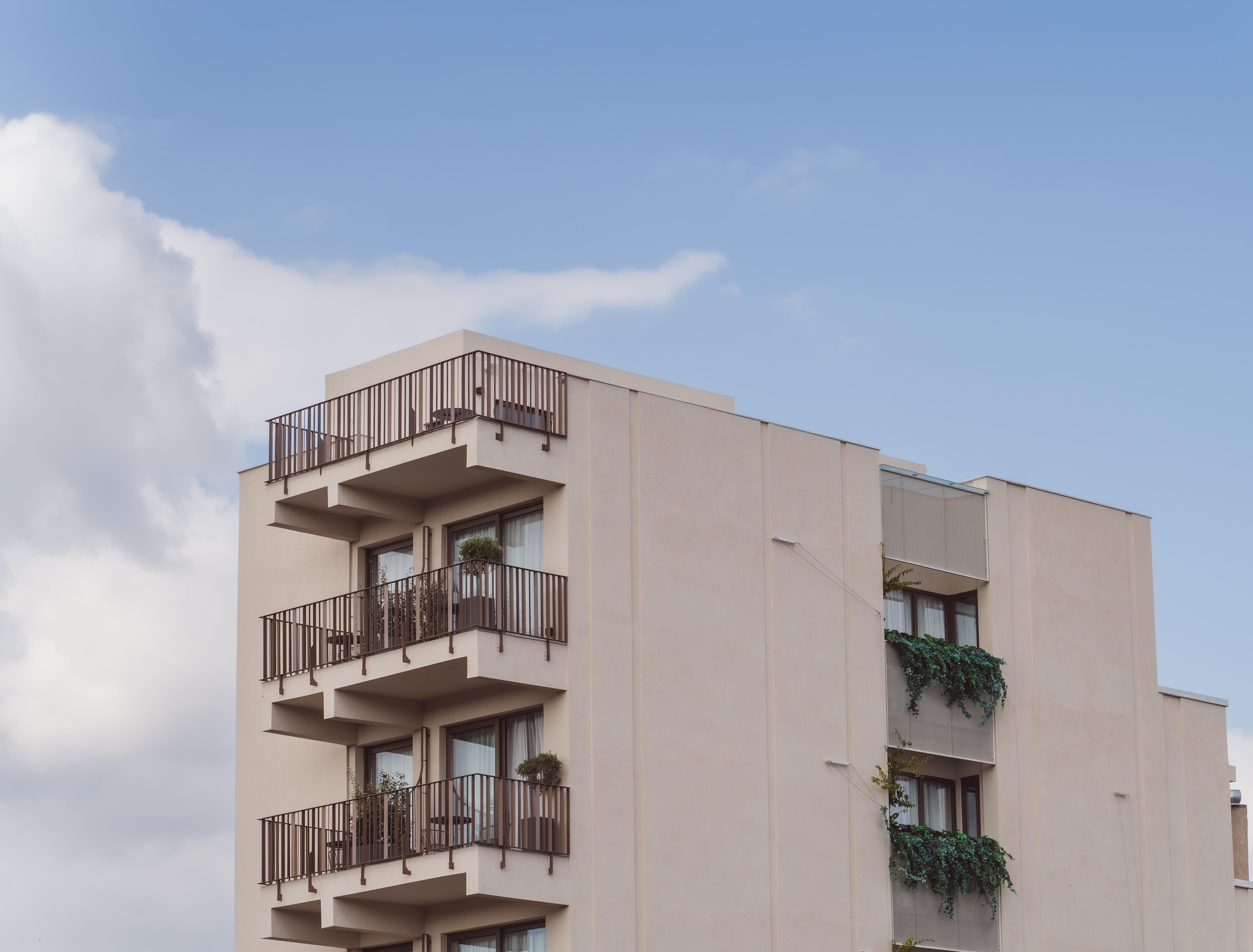 Vista Exterior Altar Suites