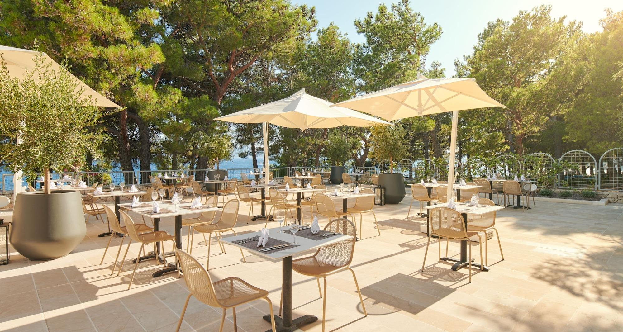 Restaurant Bluesun Hotel Borak