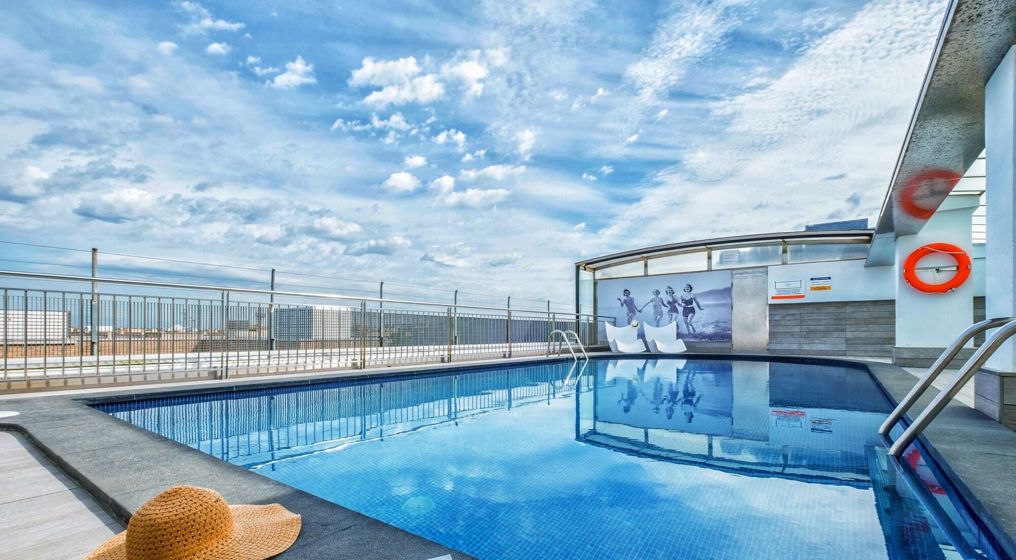 Vista Piscina Hotel Num