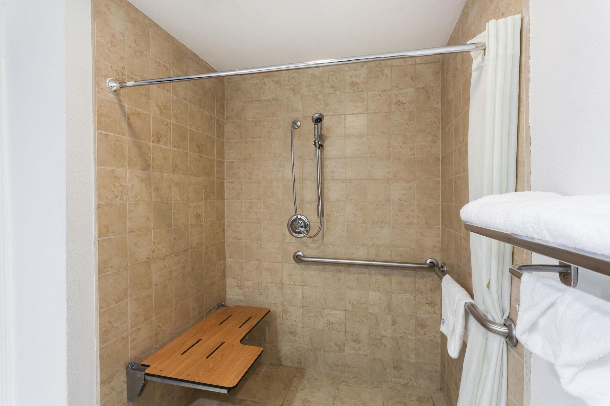 Equipamiento de Habitación Super 8 by Wyndham El Cajon/San Diego