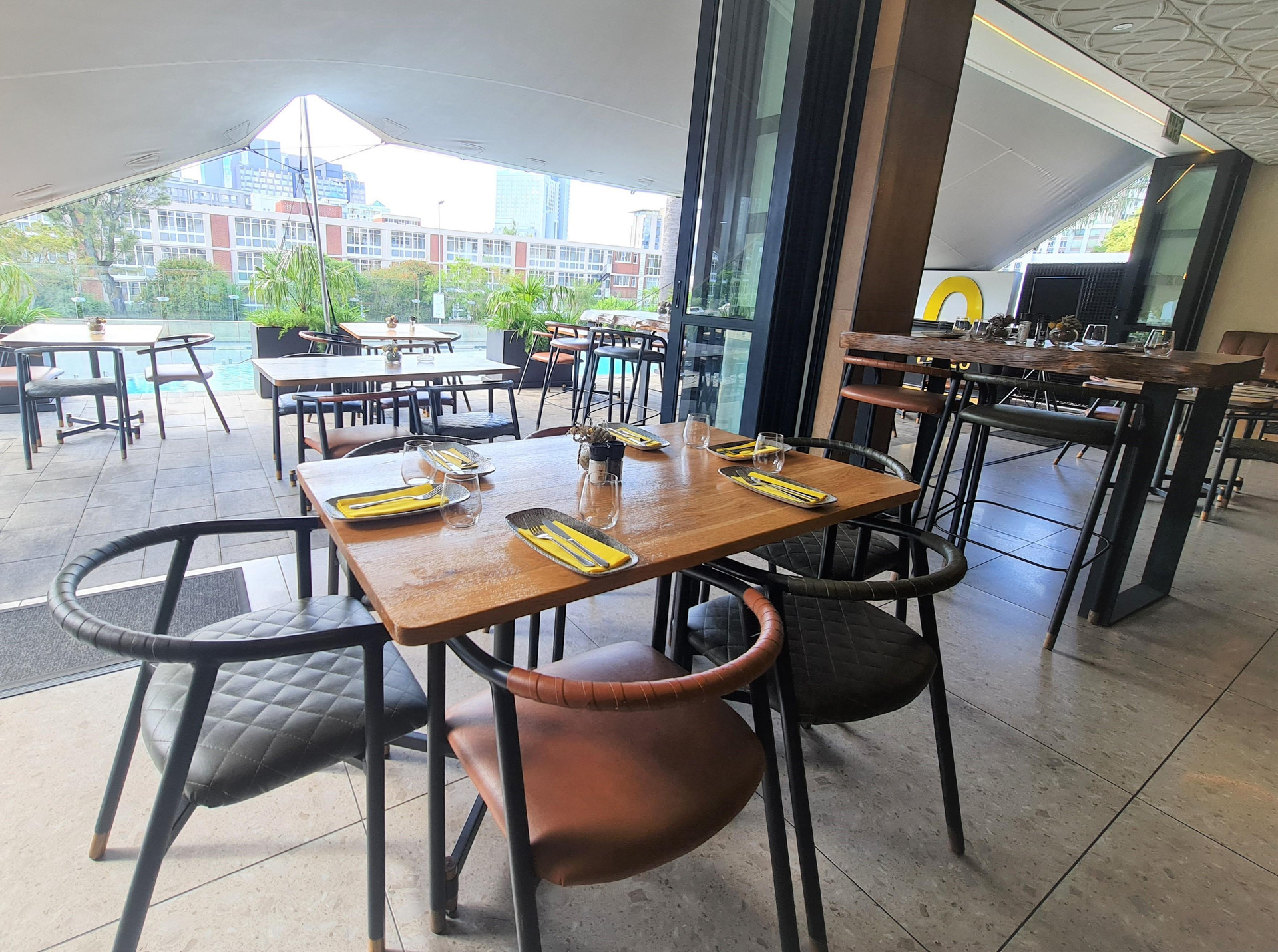 Restaurant MINT Hotel 84 on Katherine