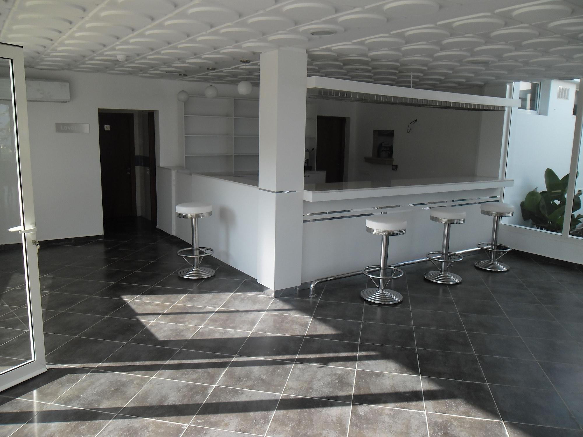 Bar/Salón Hôtel Lyla confort