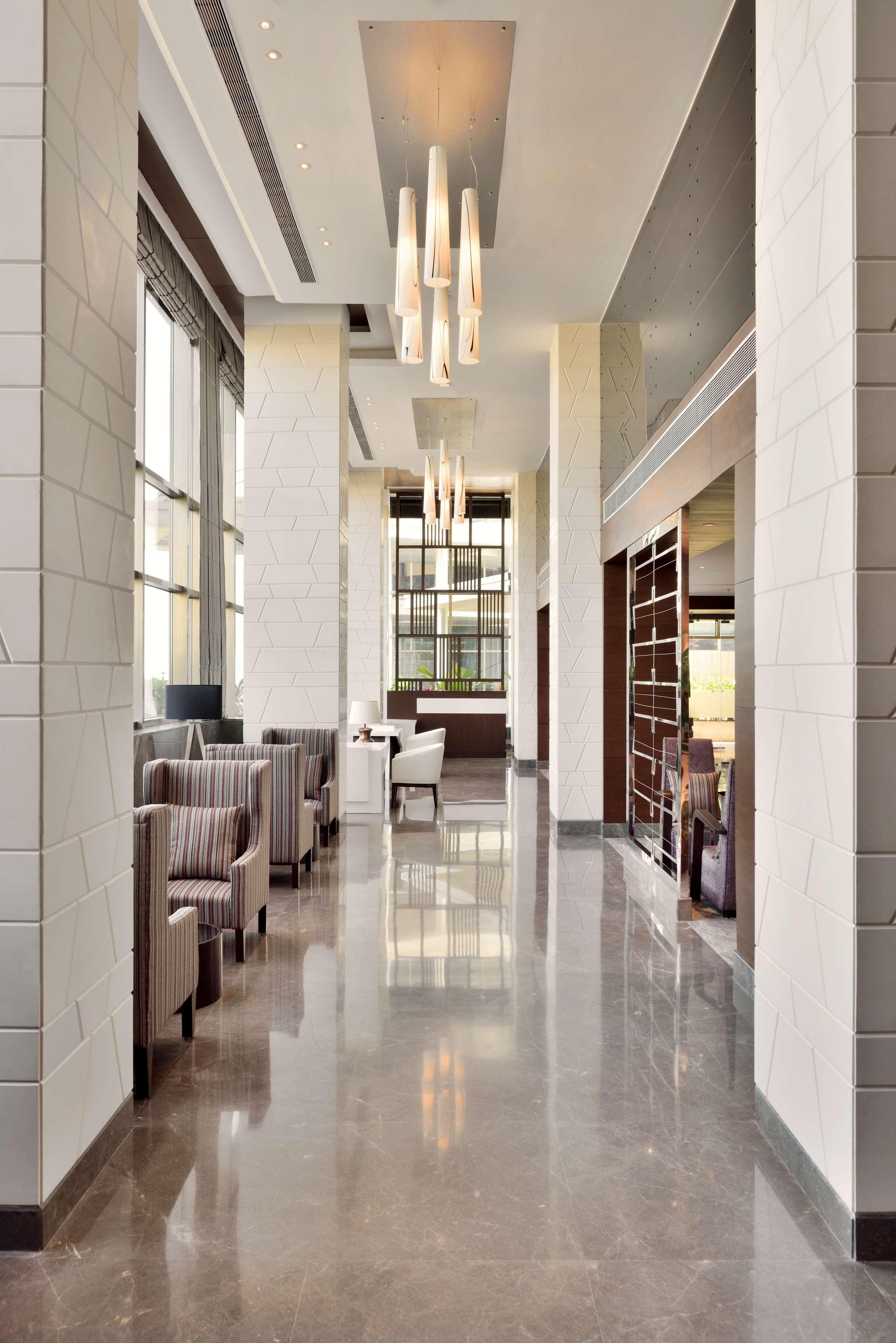Vista Lobby Radisson Blu Pune Hinjawadi