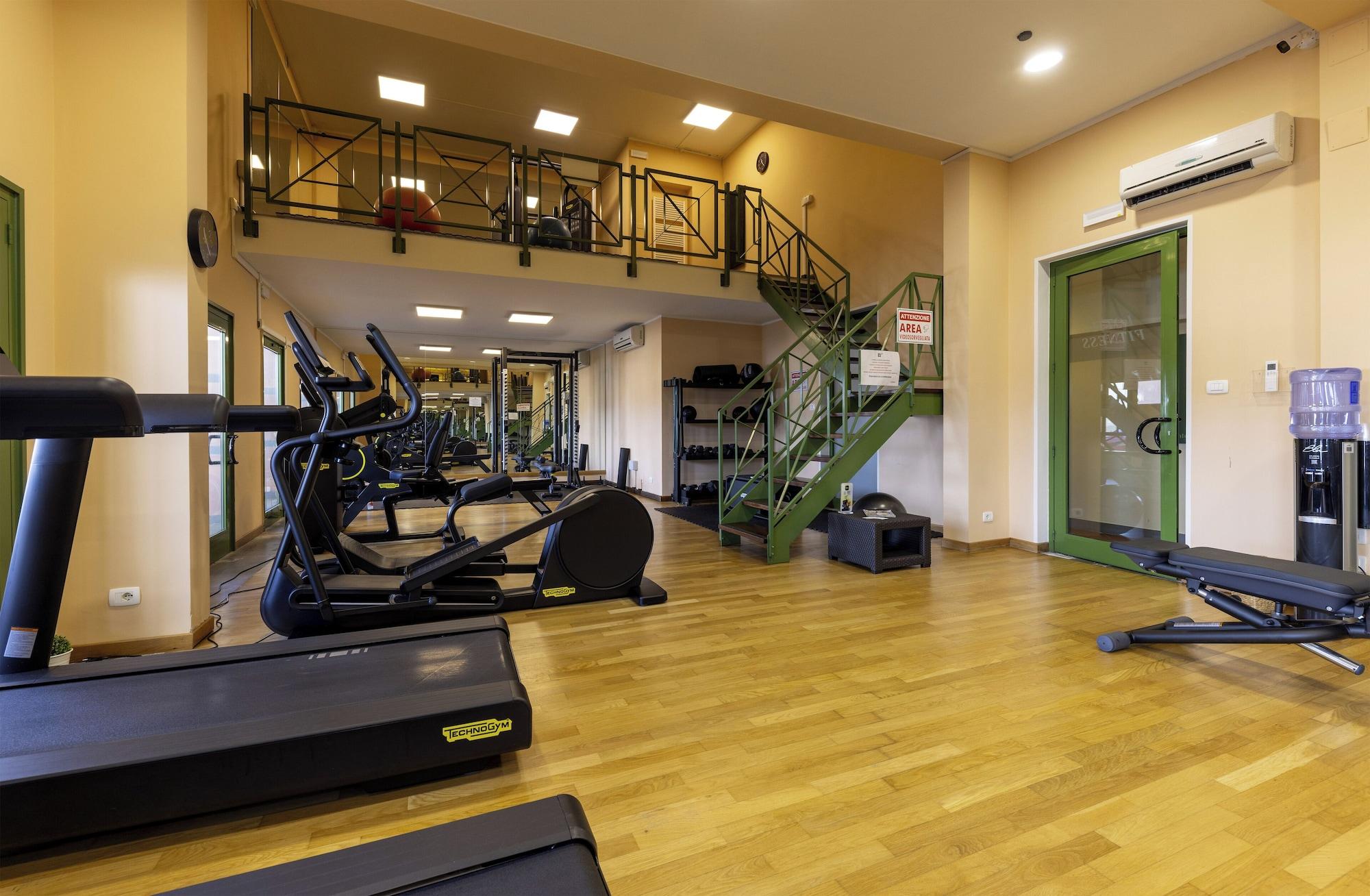 Gimnasio Porto Lotti Suite Hotel