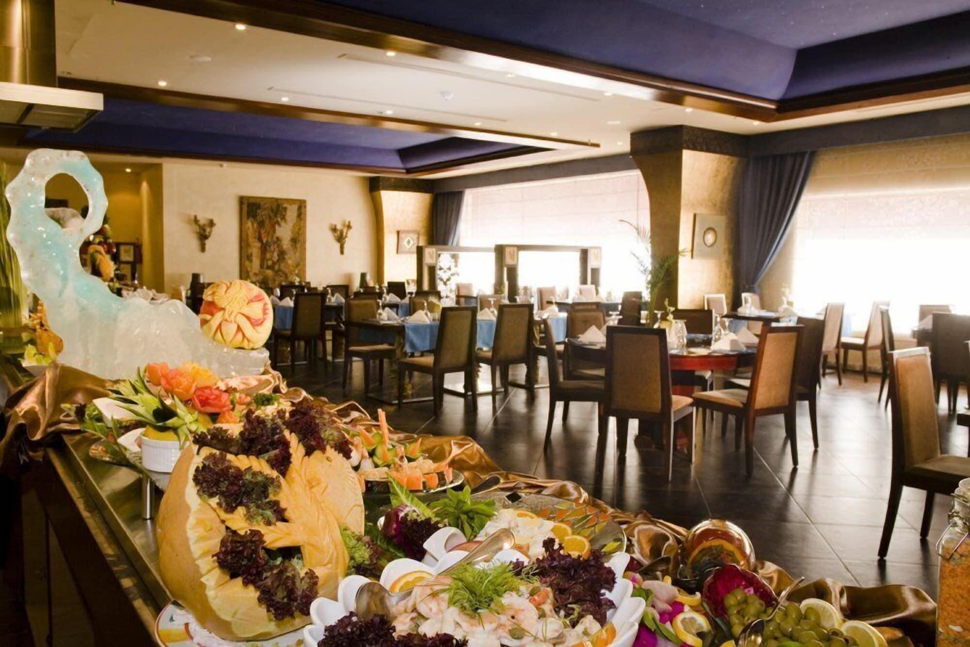Restaurant Mena Hotel Riyadh