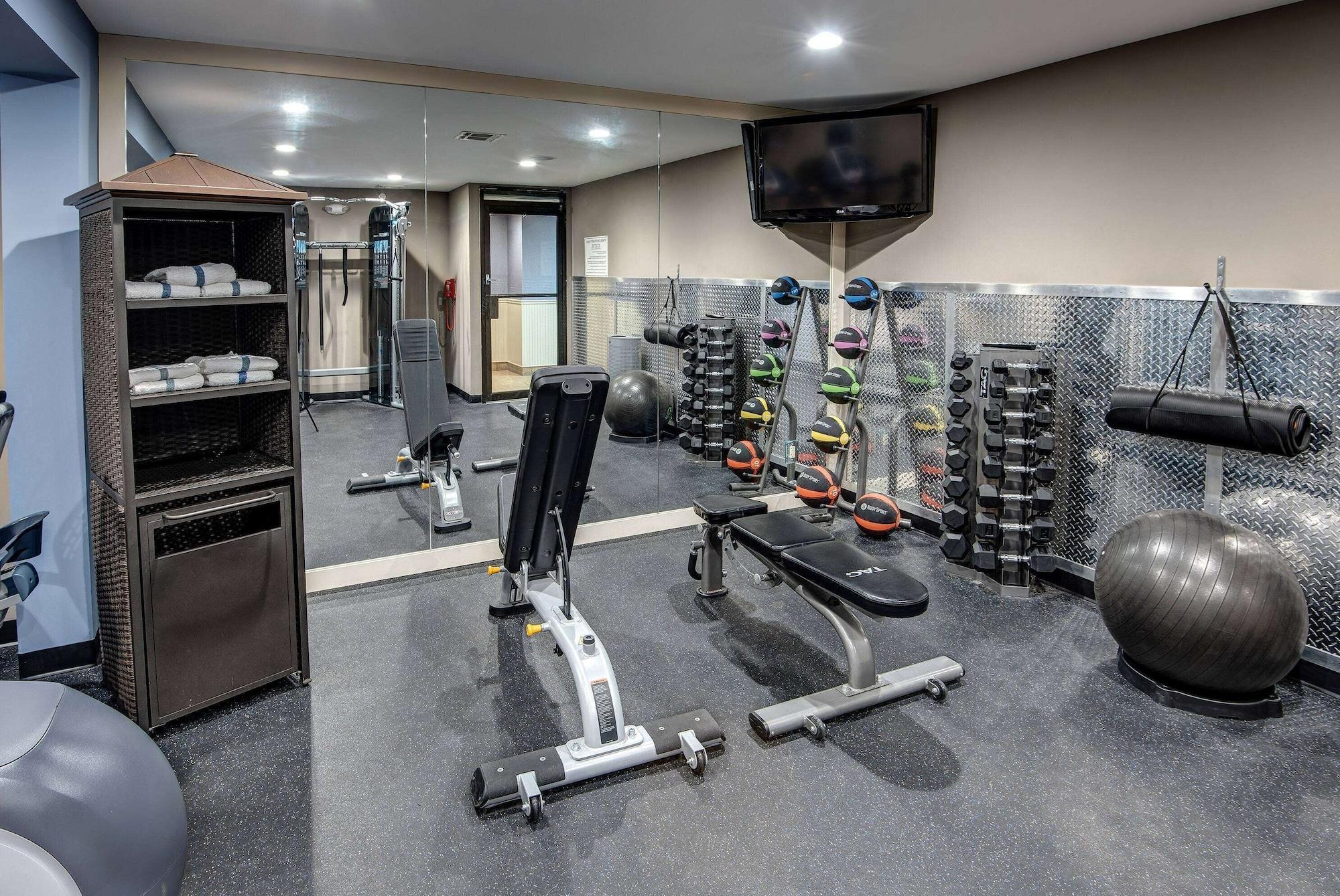 Gimnasio Days Hotel by Wyndham Toms River Jersey Shore