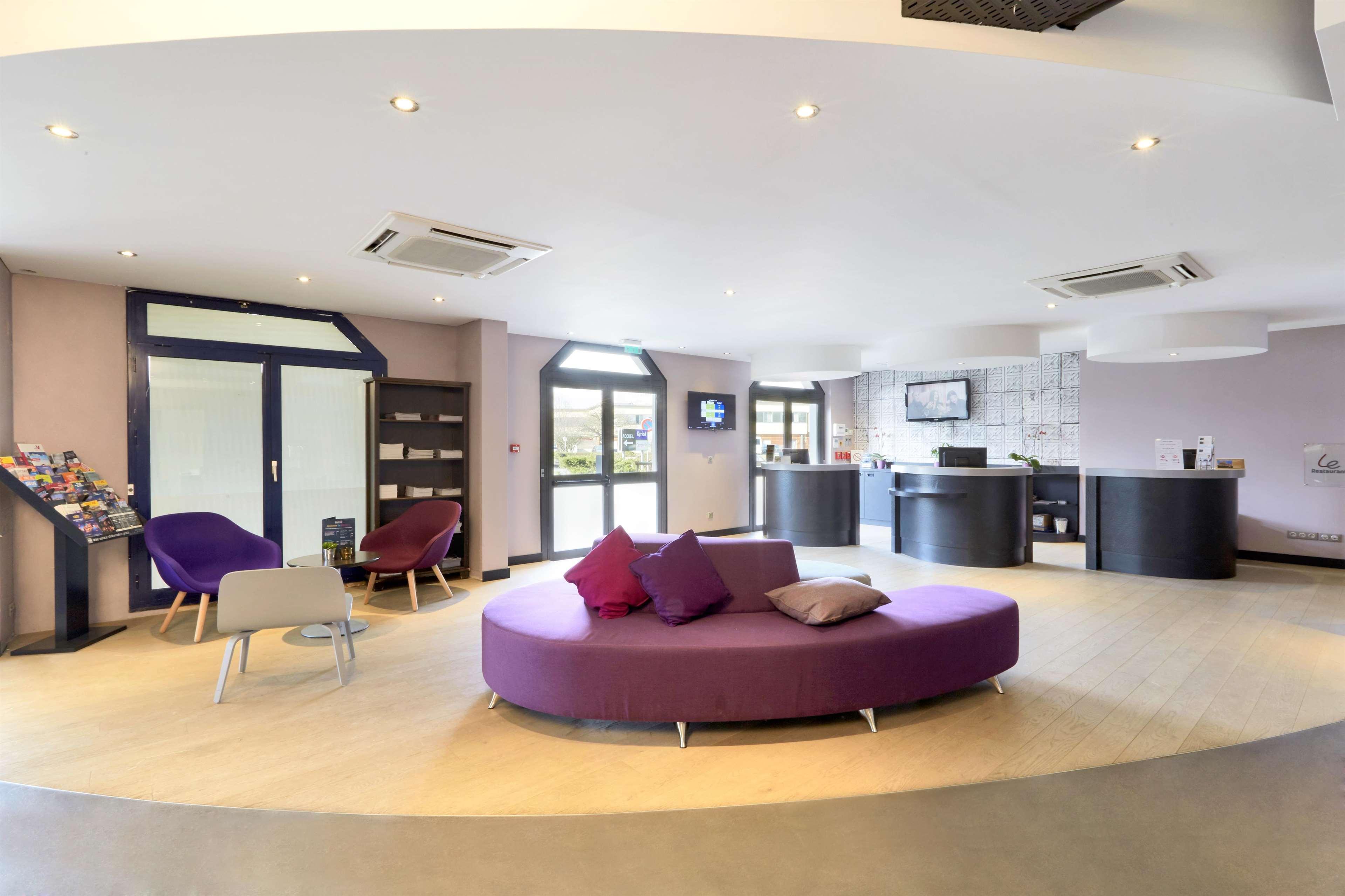 Vista Lobby Campanile Le Blanc Mesnil