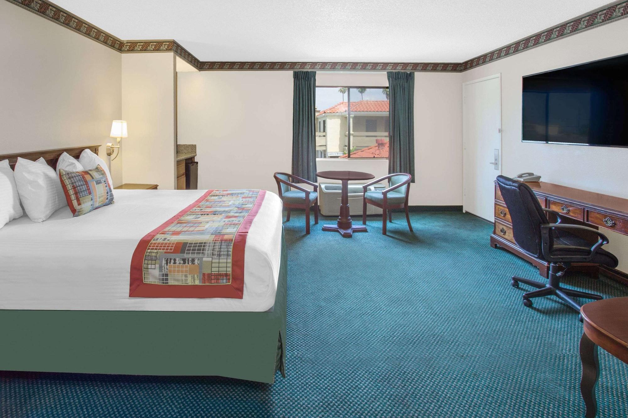 Habitación Travelodge by Wyndham Costa Mesa Newport Beach Hacienda