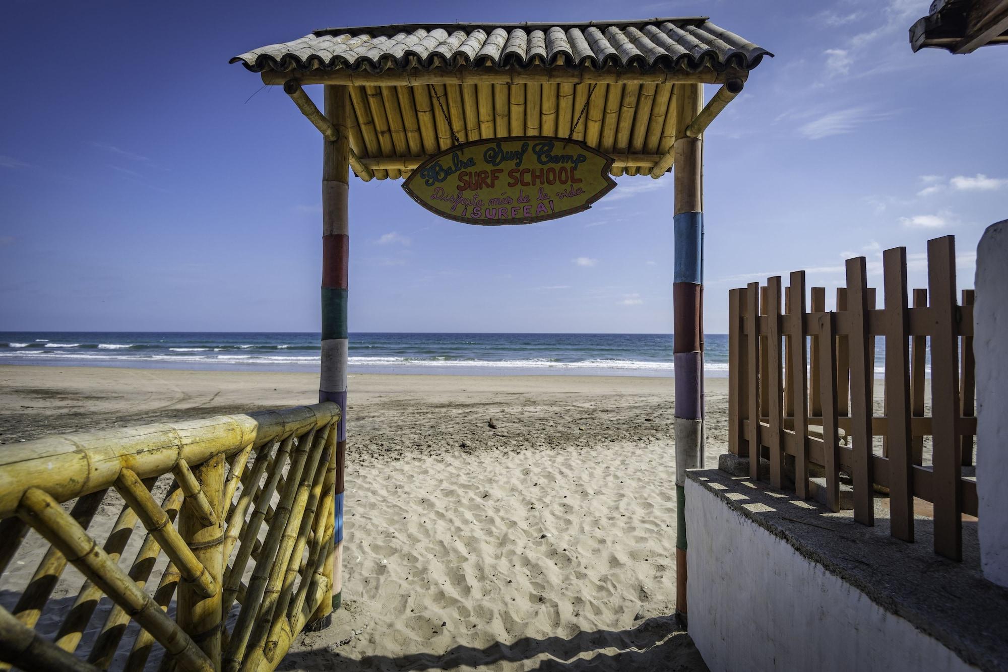 Playa Balsa Surf Camp by Rotamundos