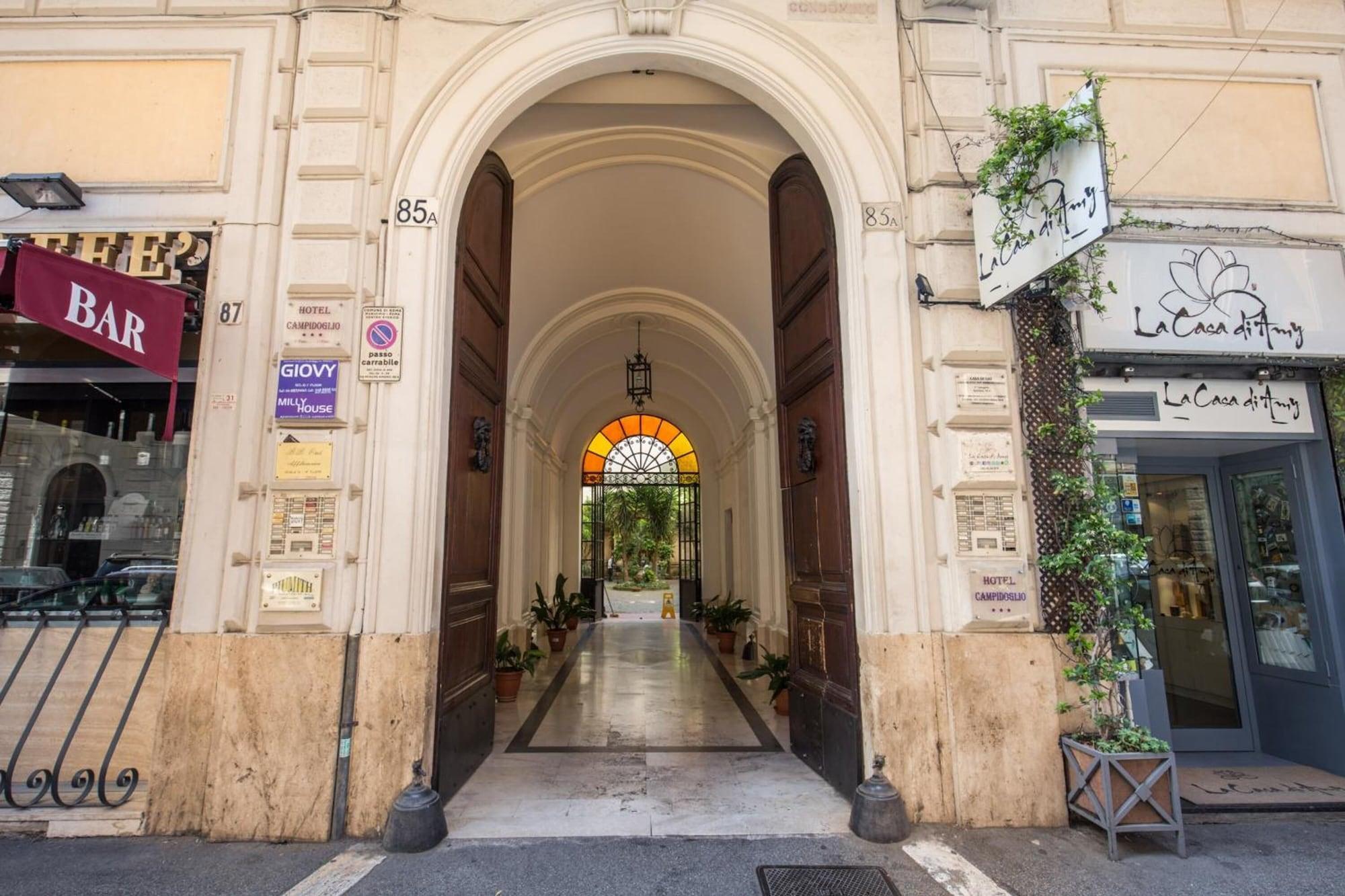 Vista Exterior Hotel Maryelen 2