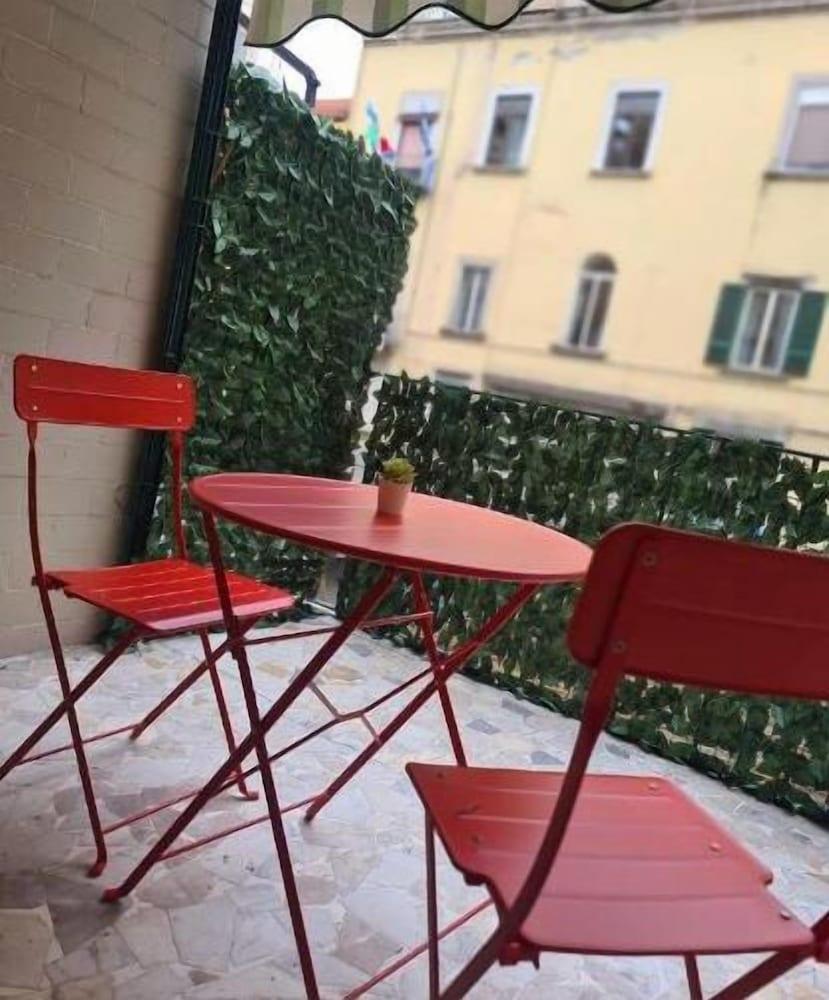 Vista Exterior Napul'è