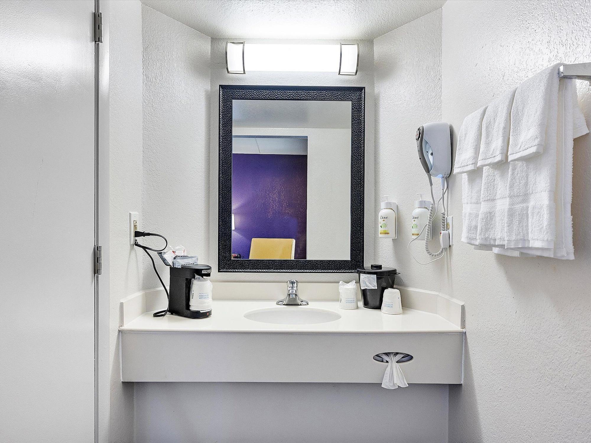 Equipamiento de Habitación La Quinta Inn by Wyndham Miami Airport North