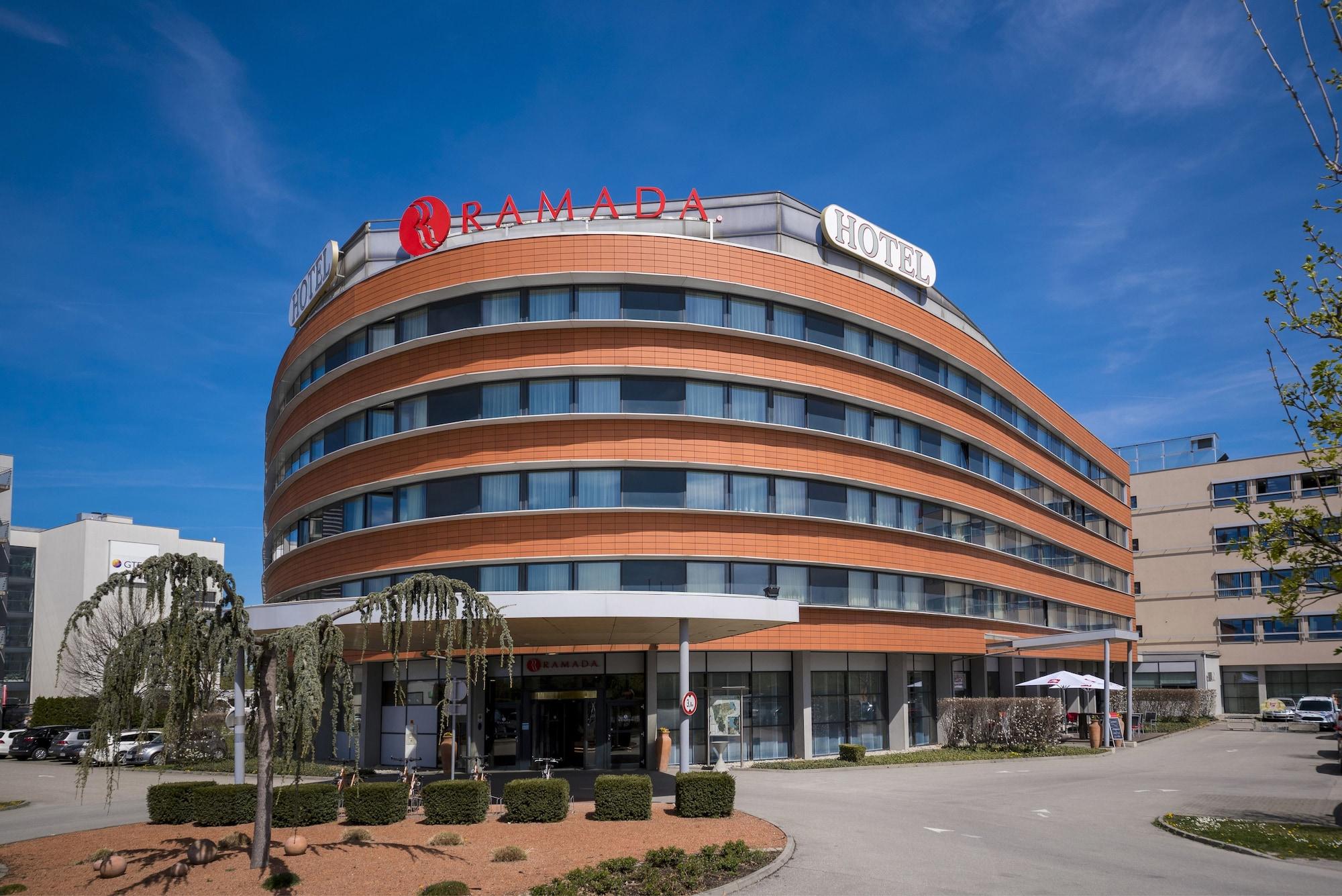 Vista Exterior Ramada by Wyndham Graz