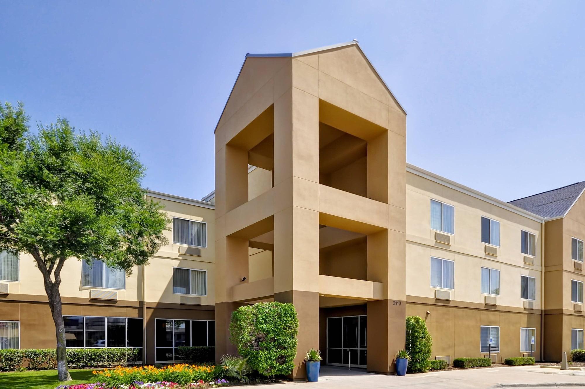 Vista Exterior Fairfield Inn & Suites Dallas Medical/Market Center