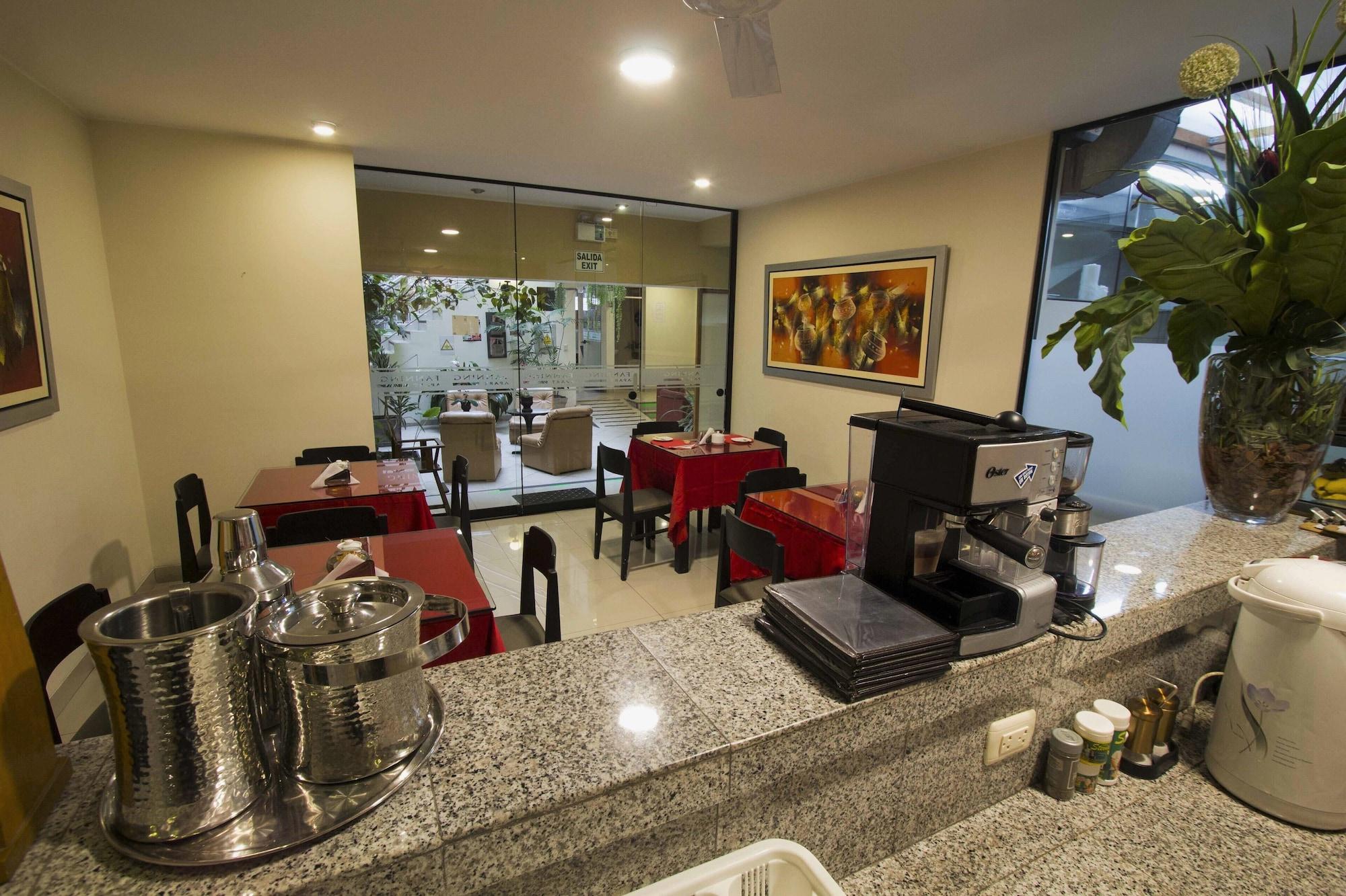 Bar/Salón Casa Fanning Apart Hotel