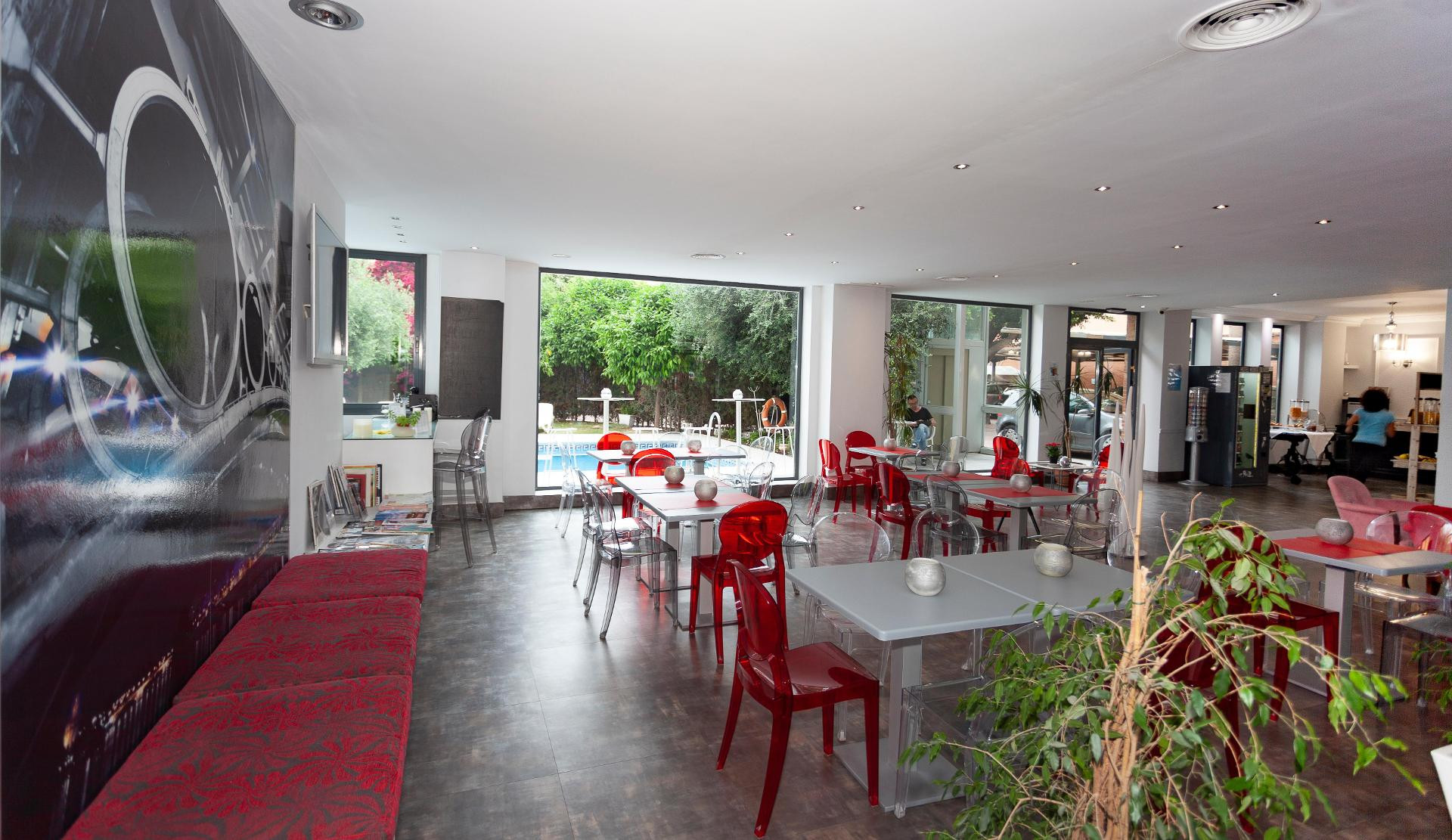 Bar/Salón Hotel AACR Monteolivos