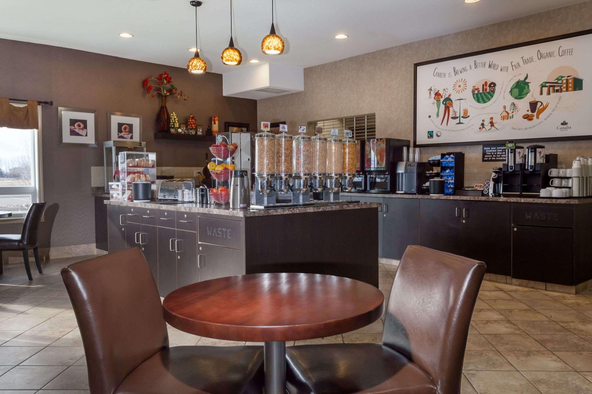 Restaurant Ramada by Wyndham Stettler