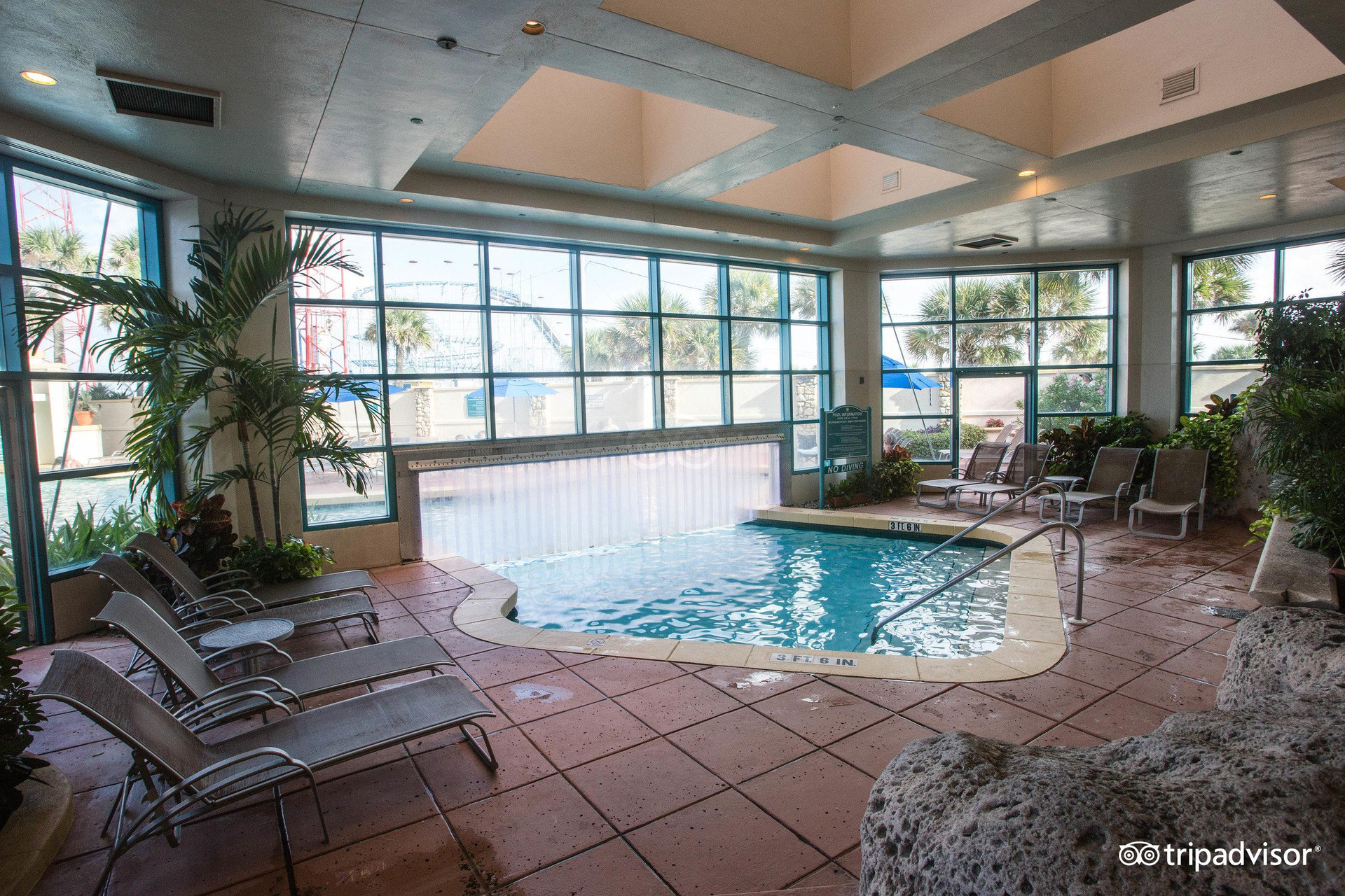 Pool view Hilton Daytona Beach Oceanfront Resort