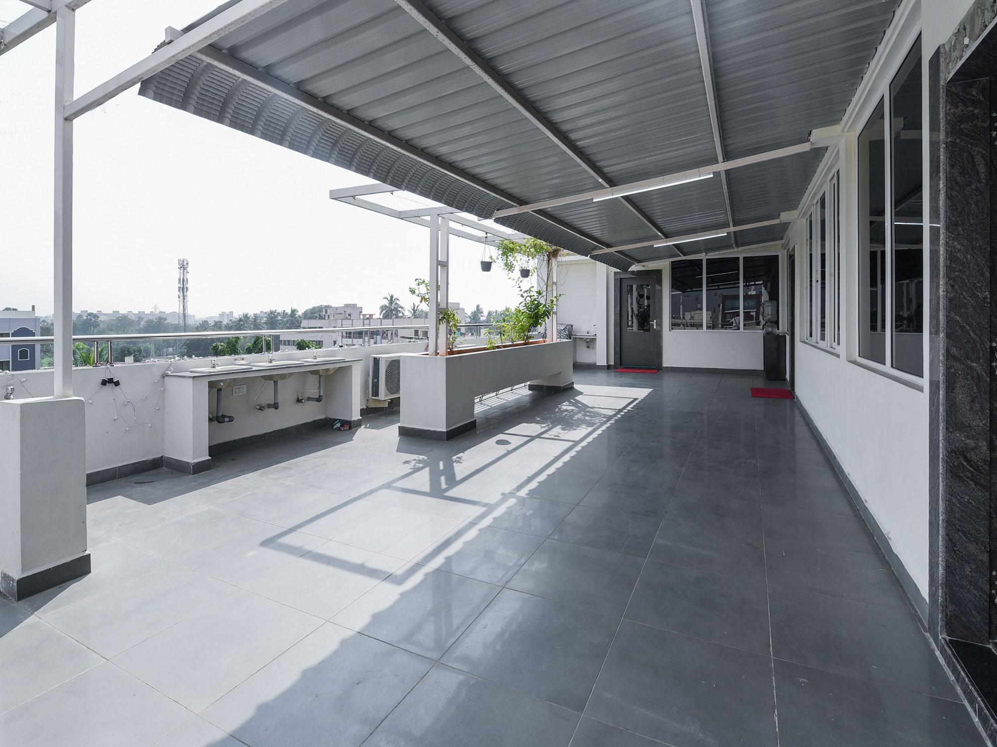 Comodidades del Alojamiento OYO 26723 Rb Residency