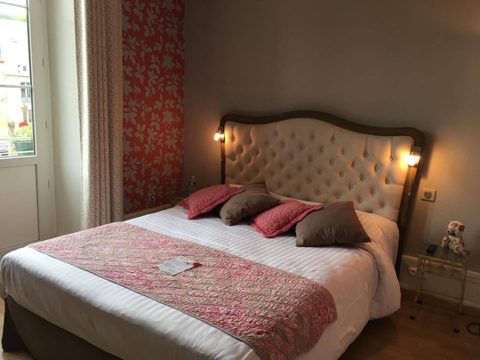 Habitación Hôtel La Roseraie