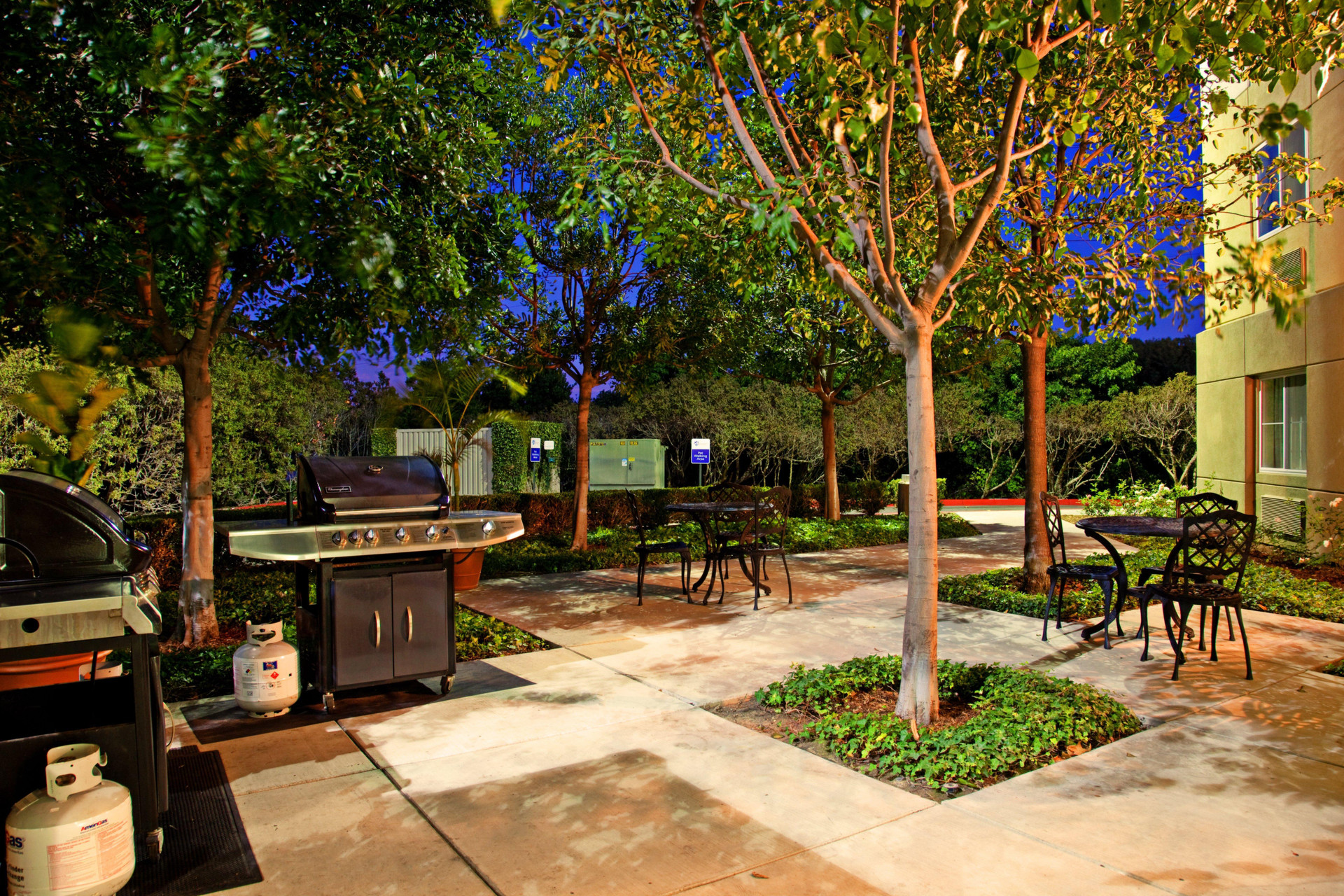 Vista Exterior Sonesta Simply Suites Irvine Spectrum